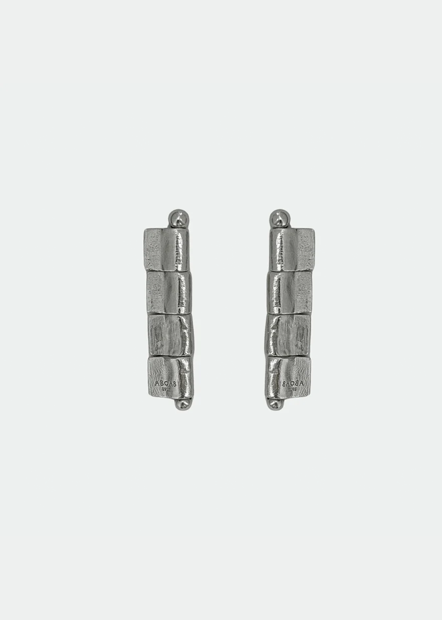 SEAM JOINT EARRINGS IN SILVER