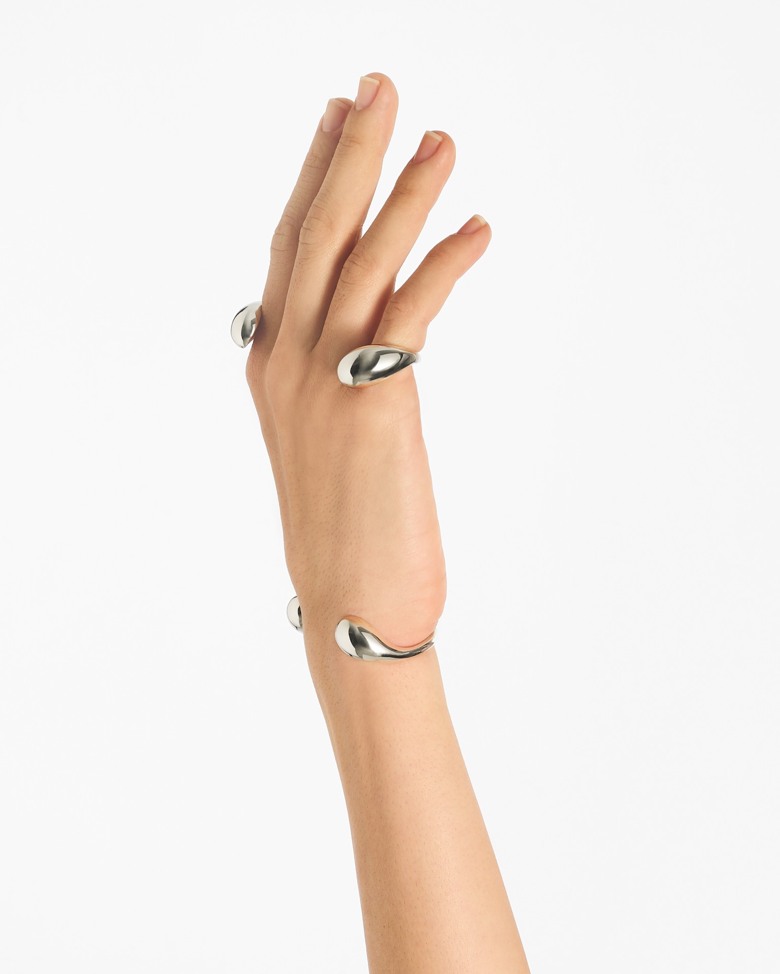 SERTI BRACELET SET IN SILVER