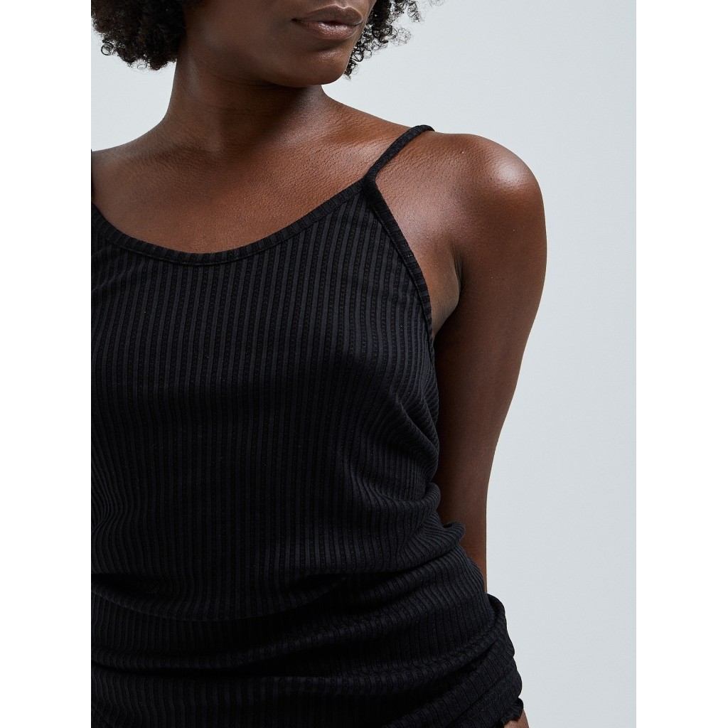 SILKY SOFIA IN BLACK