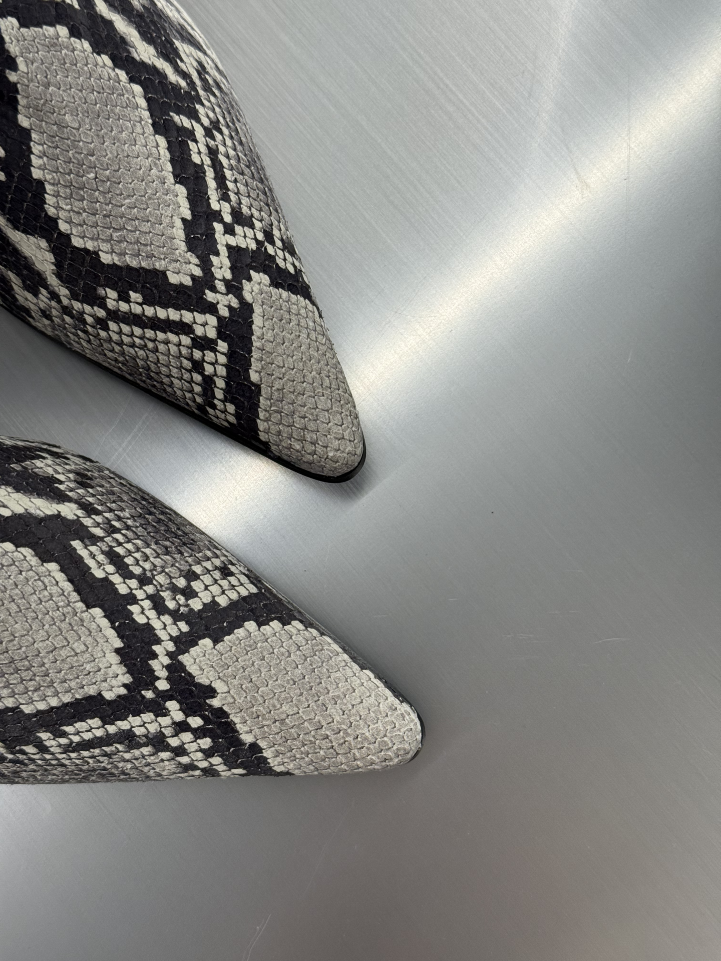 SNAKE LEATHER BOOTS