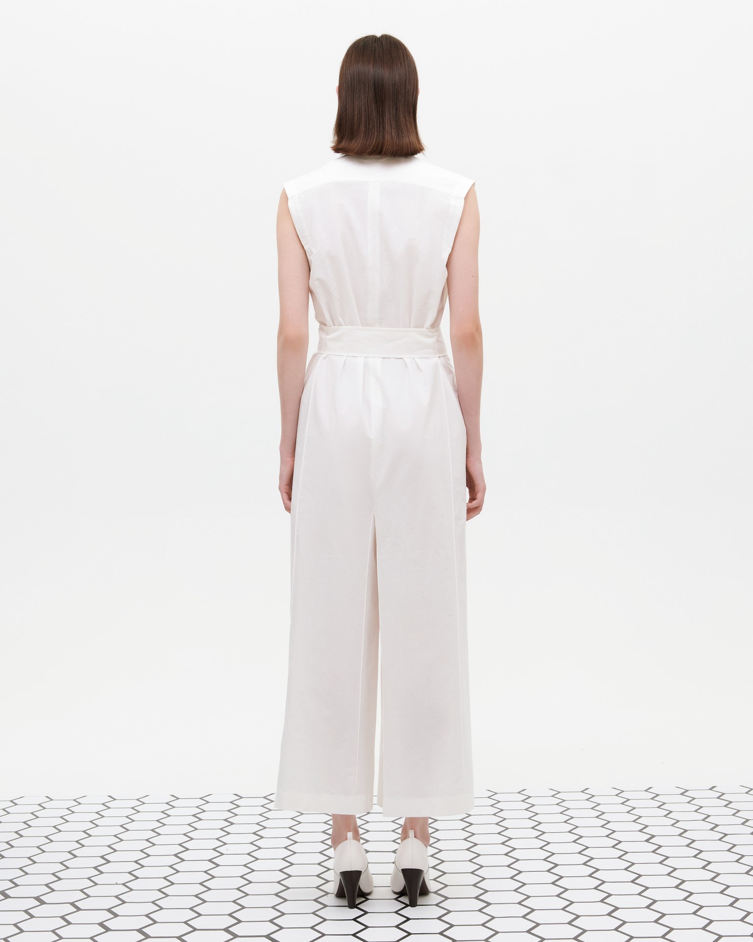 SQUARE JUMPSUIT IN IVORY