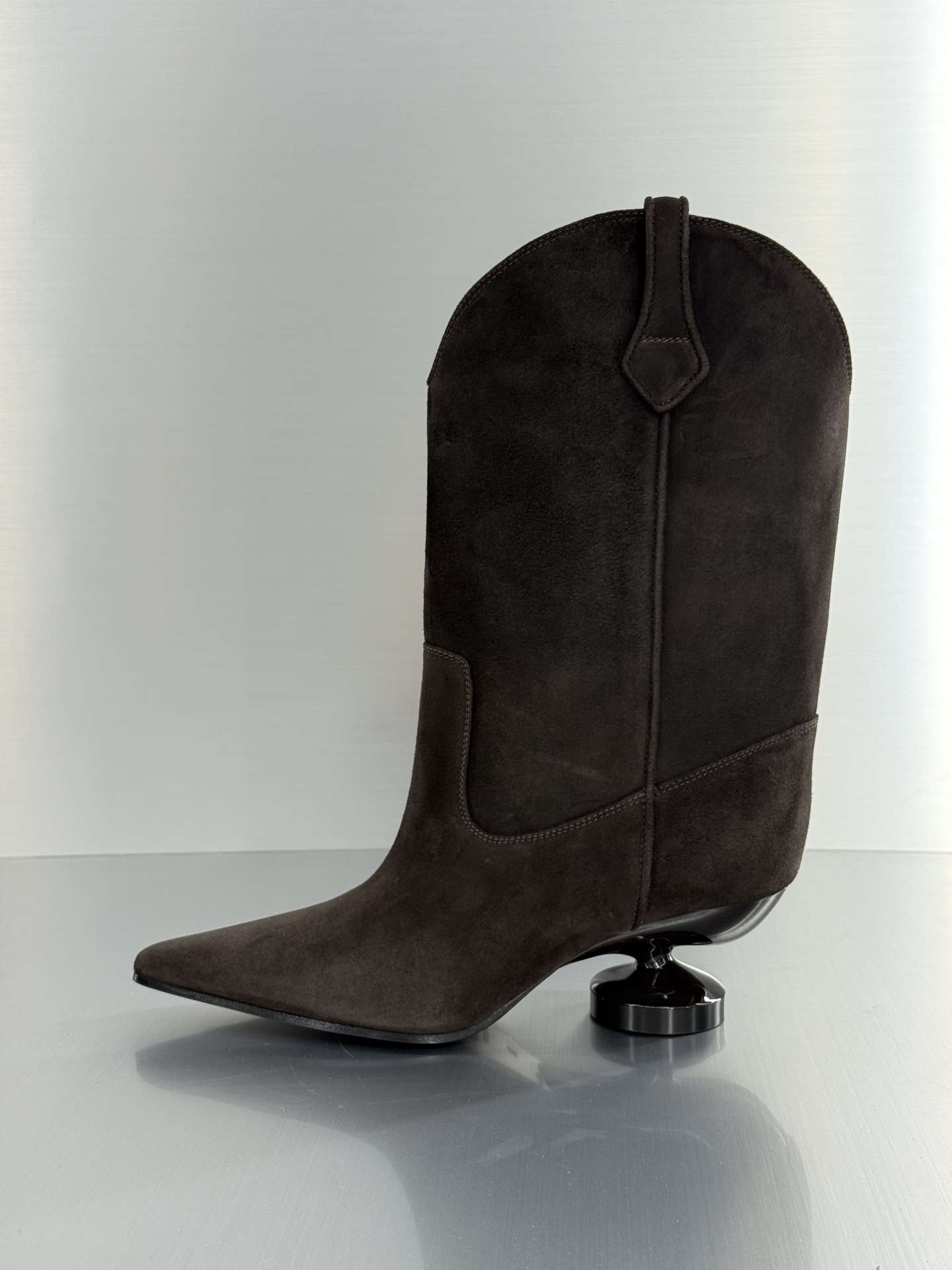 SUEDE BOOTS IN BROWN