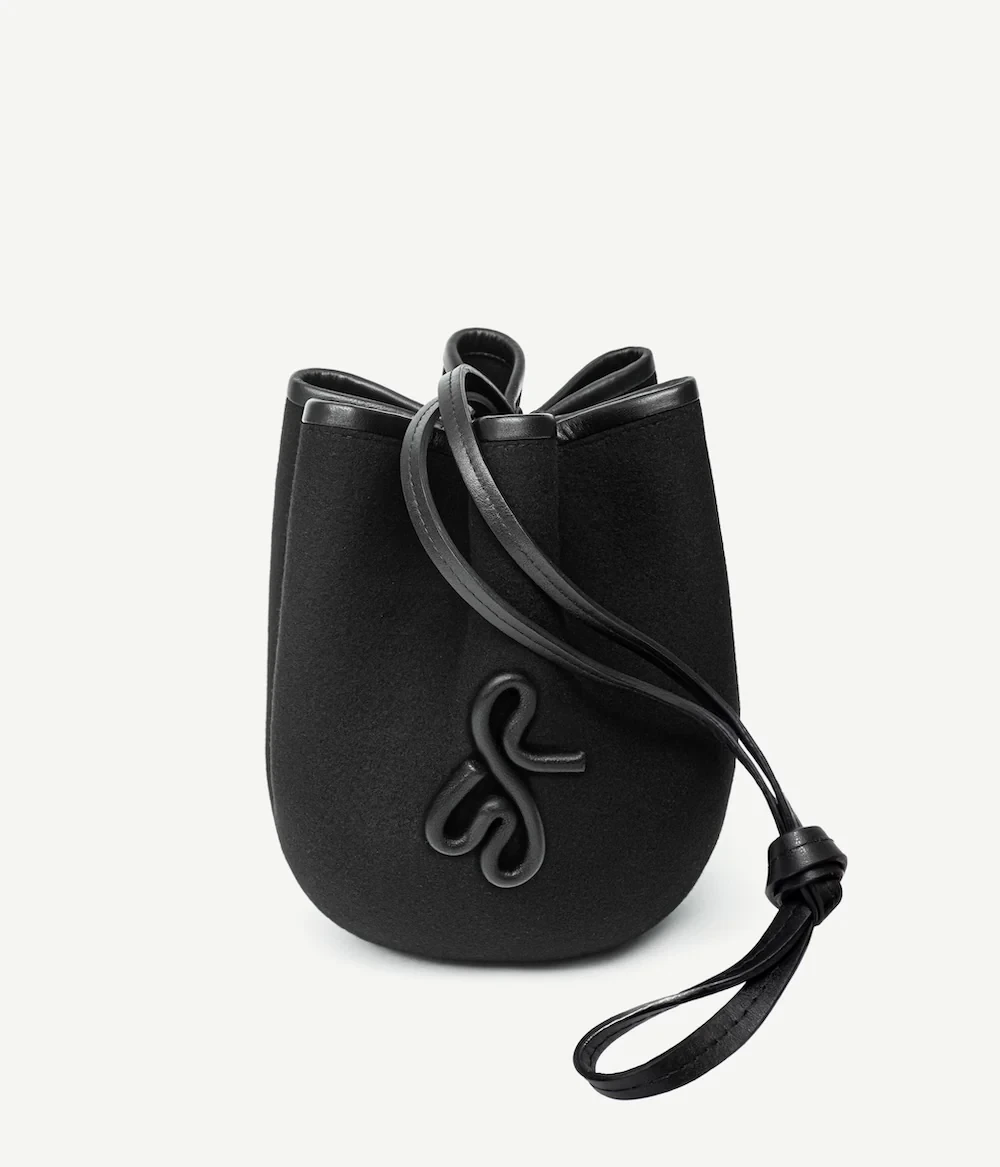THE HATBAG IN BLACK