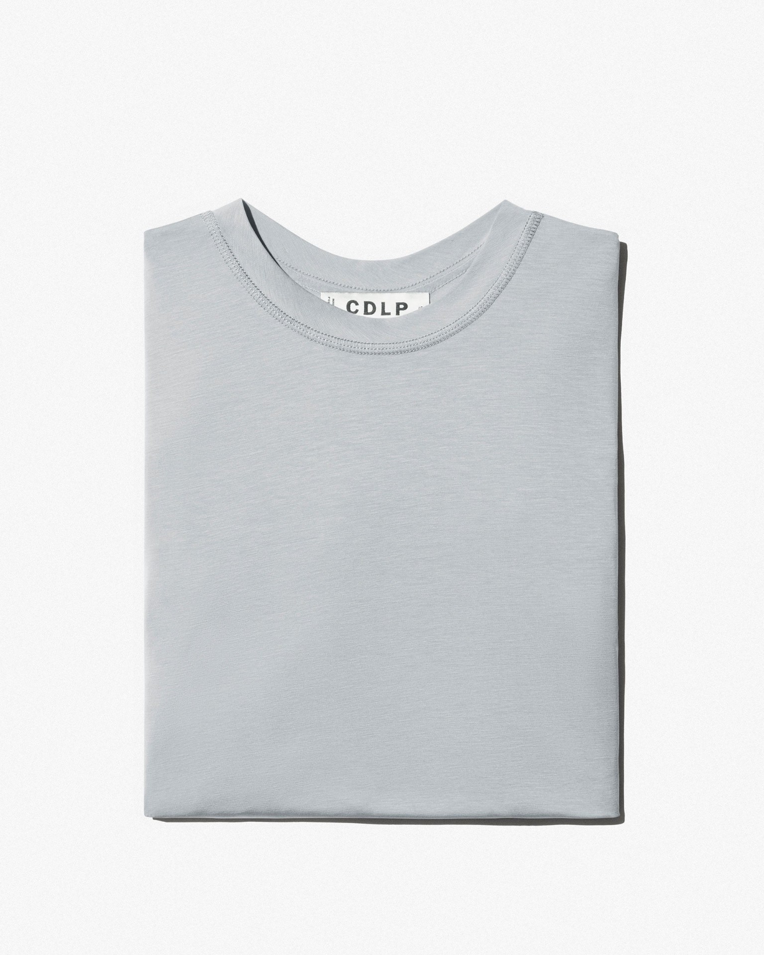 WOMEN SHORT SLEEVE LIGHTWEIGHT T-SHIRT IN CEMENT