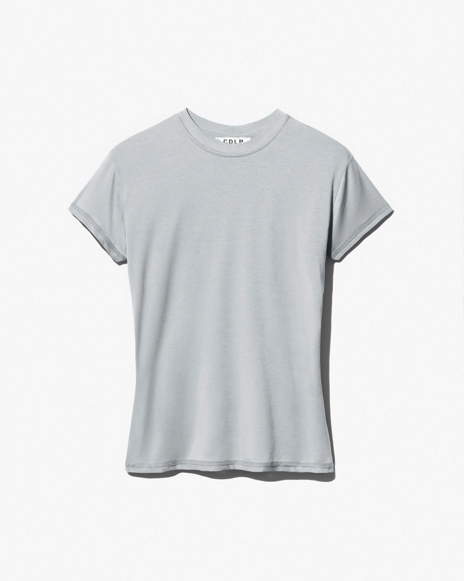 WOMEN SHORT SLEEVE LIGHTWEIGHT T-SHIRT IN CEMENT