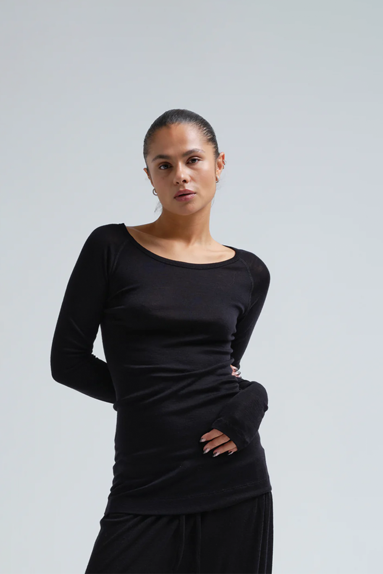 WOOLEN JADE TOP IN BLACK