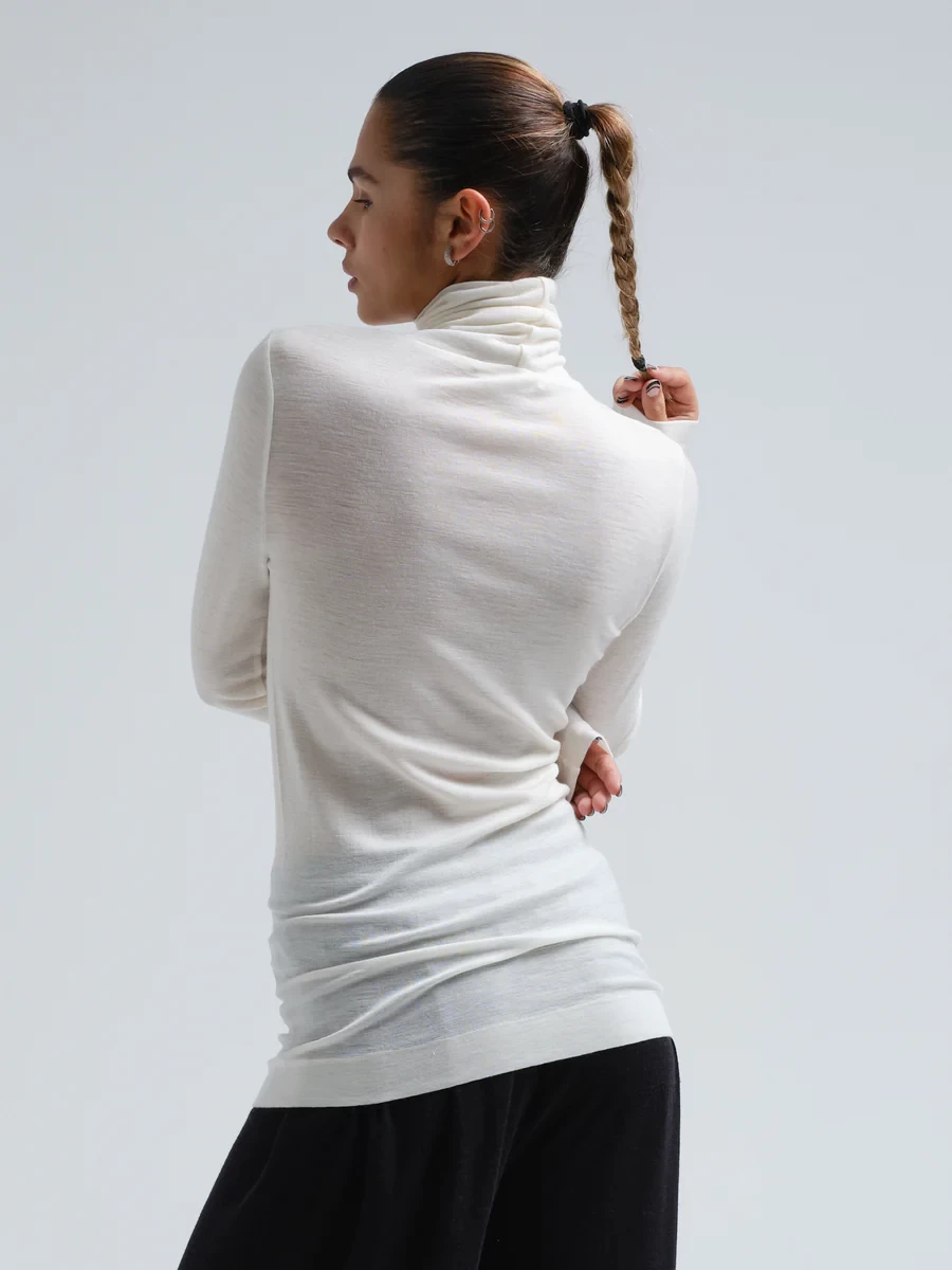 WOOLEN LOLA TOP IN OFF WHITE