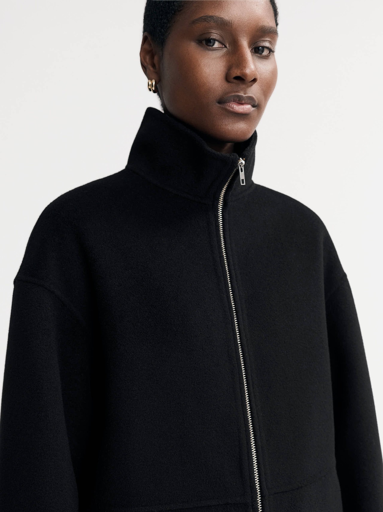 ZIP JACKET IN BLACK