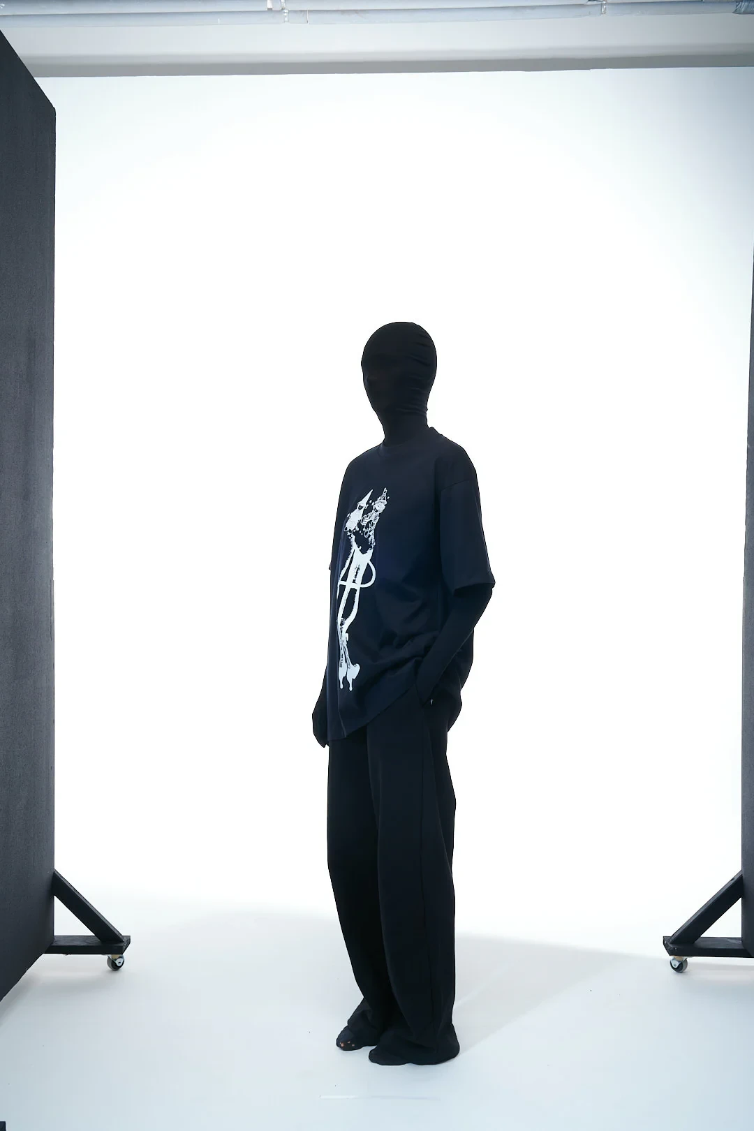 T-SHIRT “BRIGHT FUTURE”