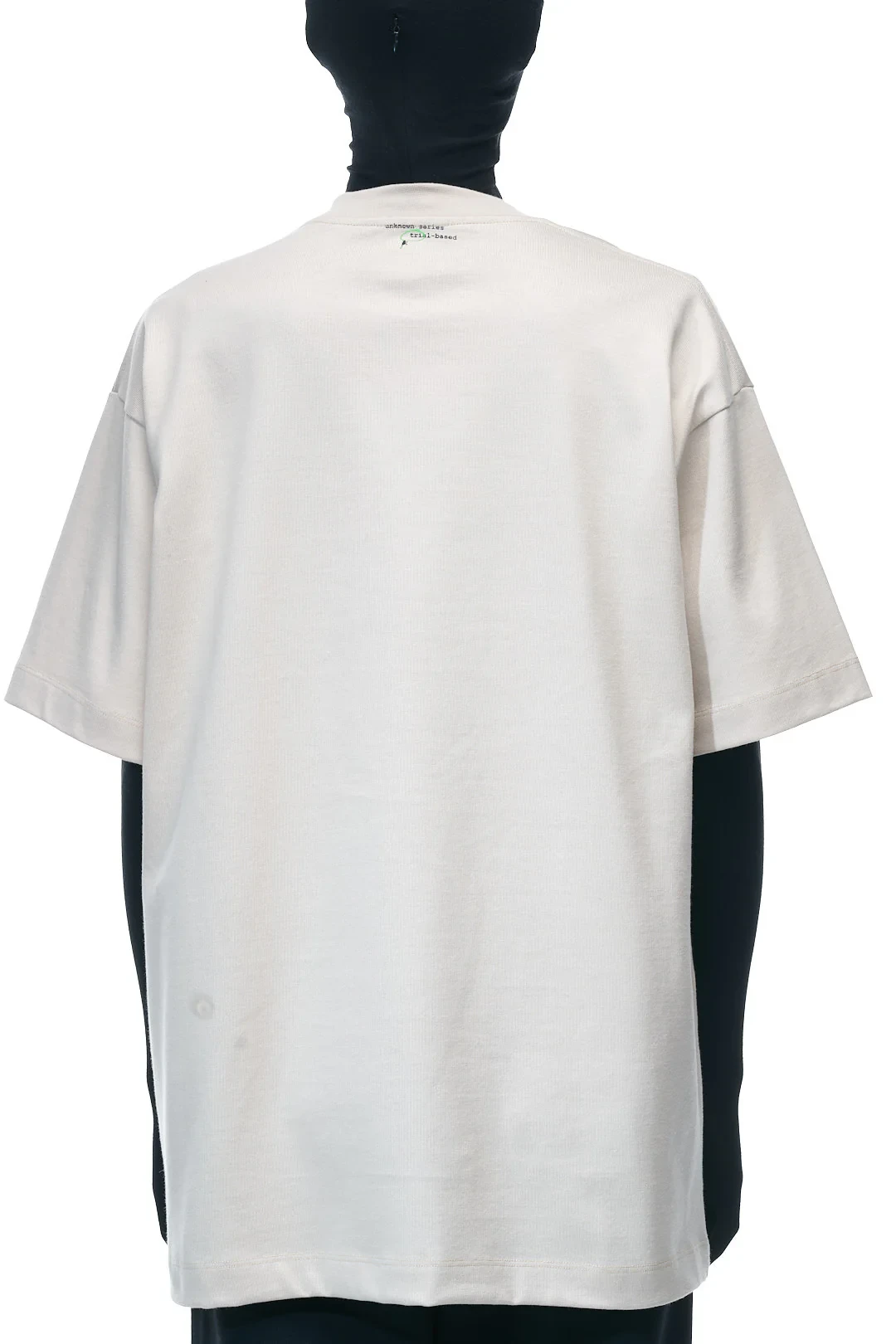 T-SHIRT “FICTIONAL REALITY”