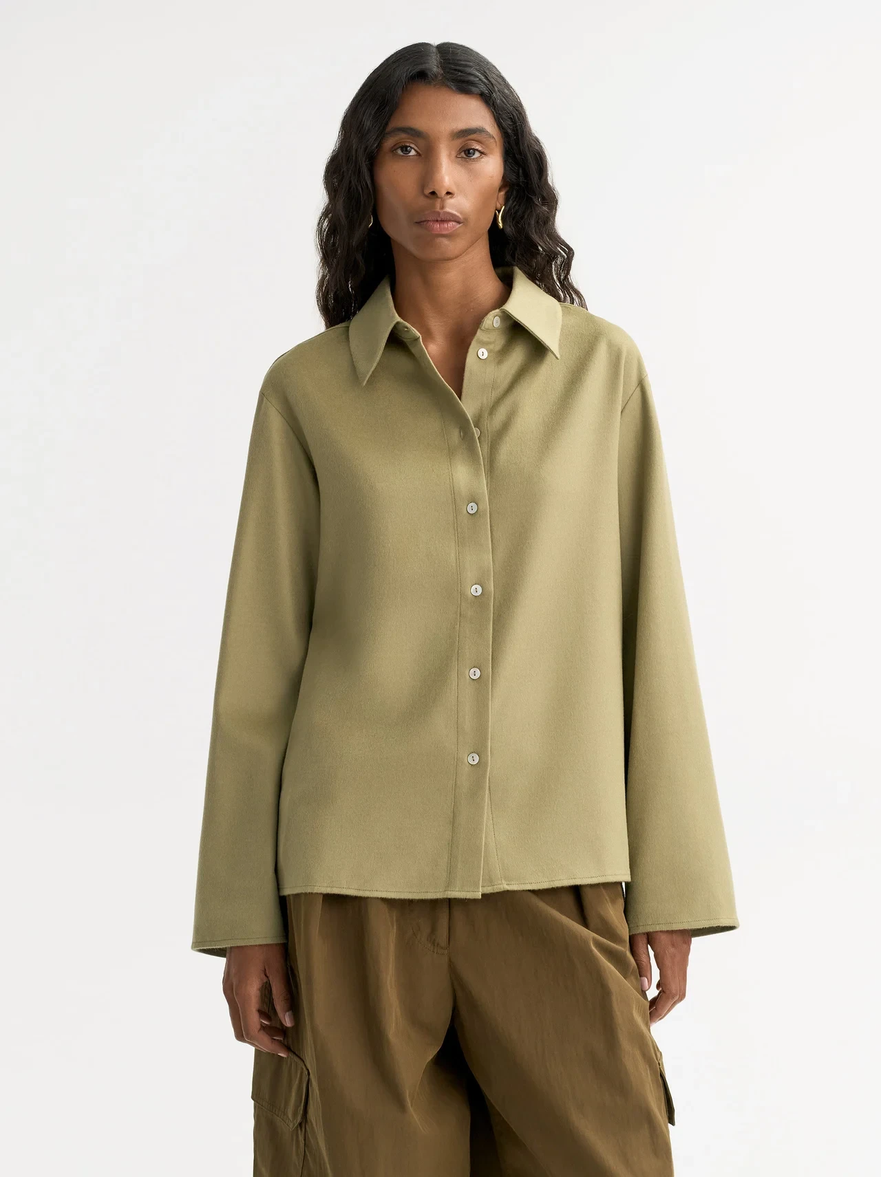 WOVEN SHIRT IN KHAKI