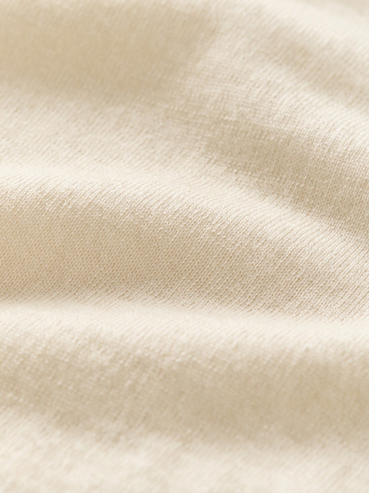 FEATHERLIGHT SINGLET IN FEATHER WHITE