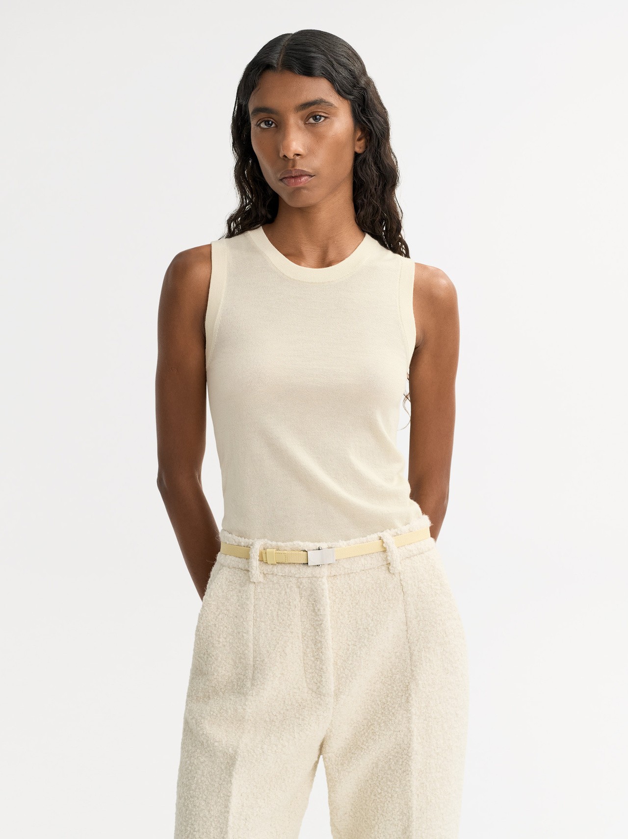 FEATHERLIGHT SINGLET IN FEATHER WHITE