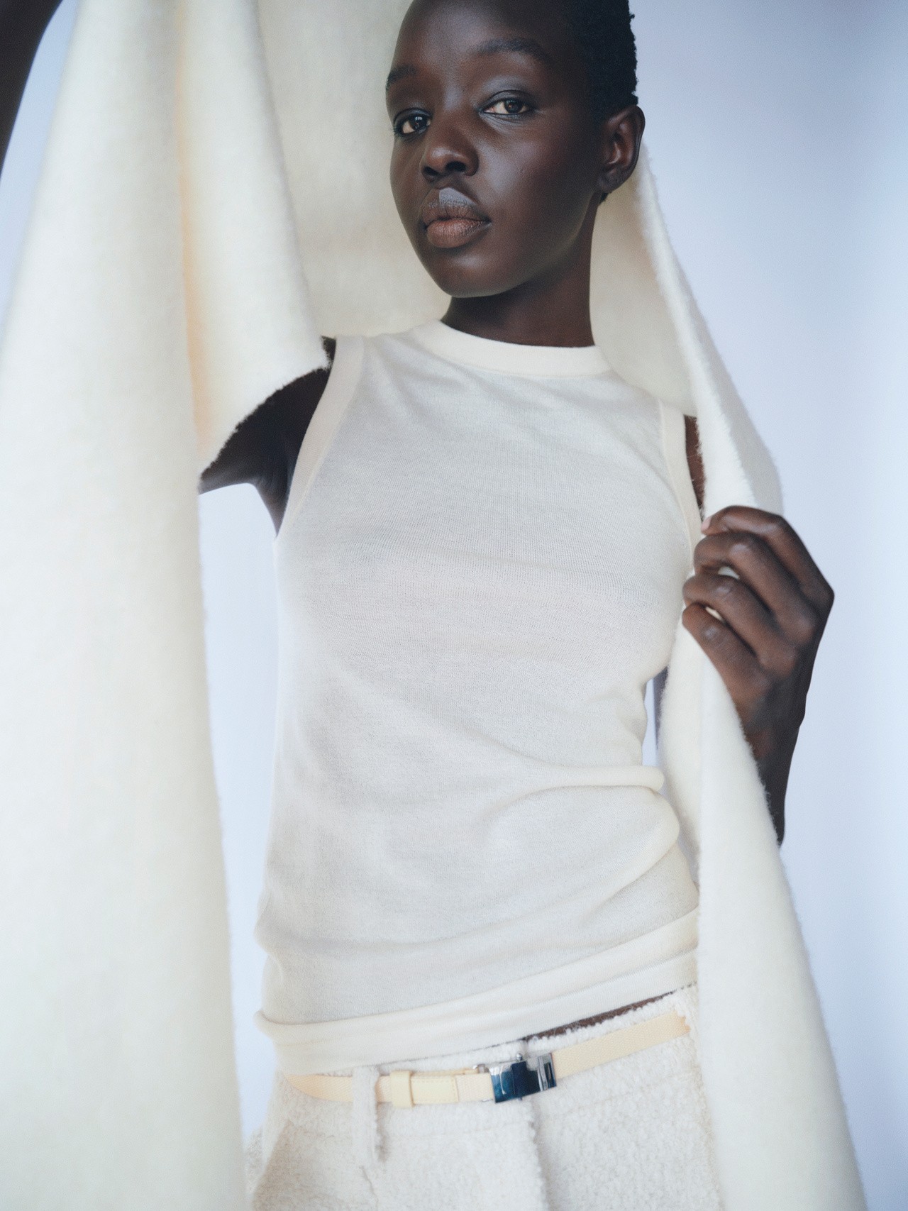 FEATHERLIGHT SINGLET IN FEATHER WHITE