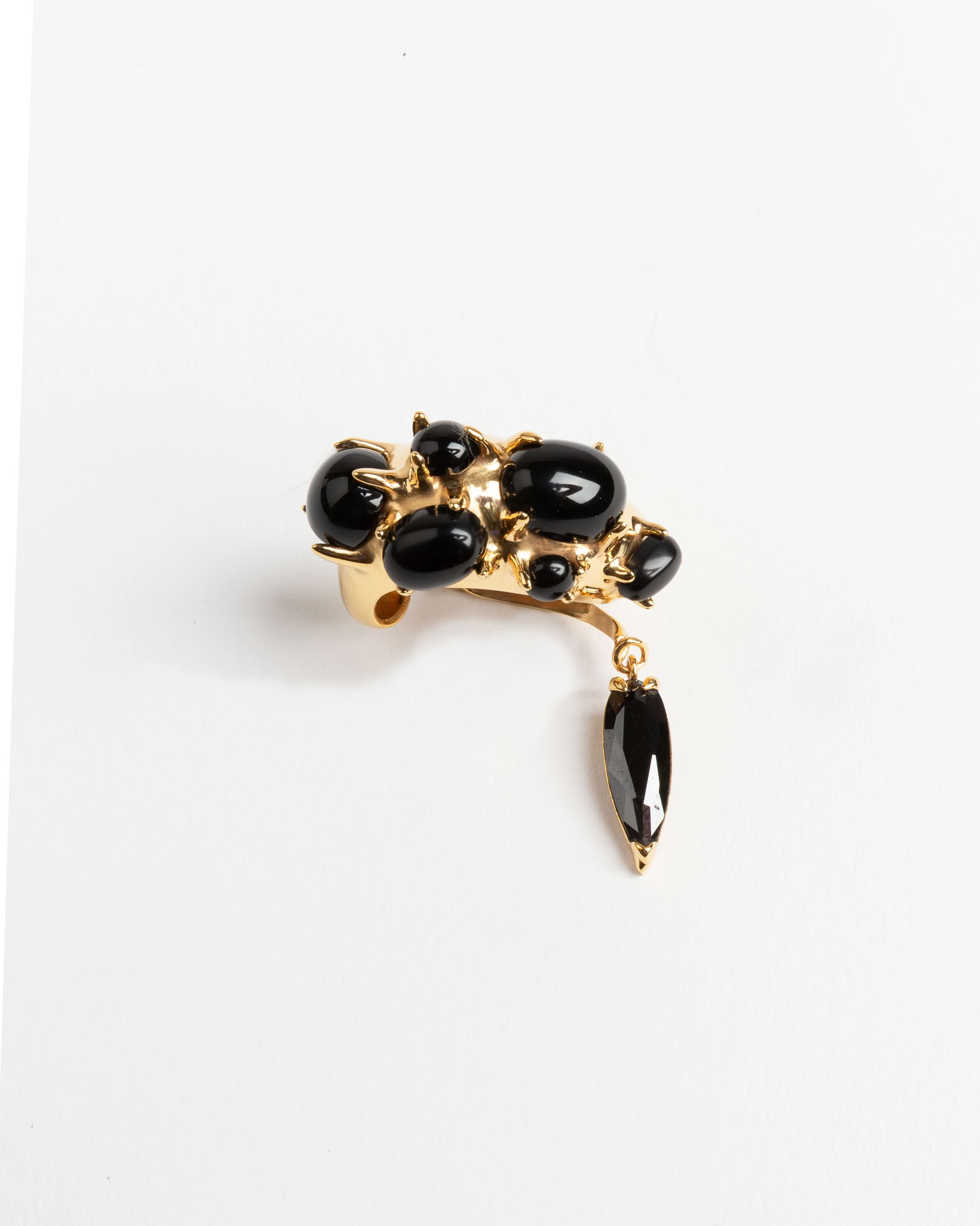BLOWN CHARM EAR CUFF BLACK SR - GD 