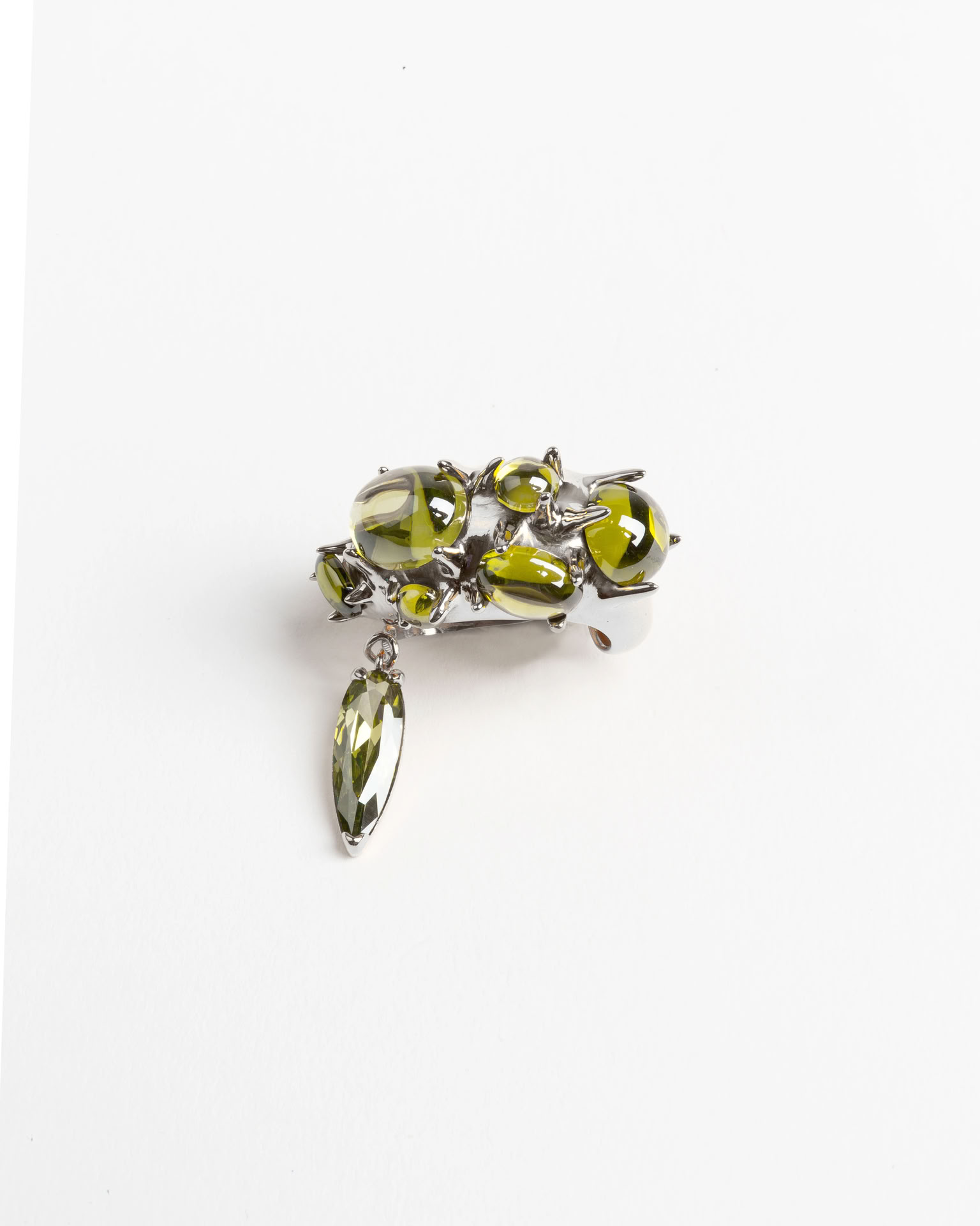 BLOWN CHARM EAR CUFF OLIVEGREEN SR - RH