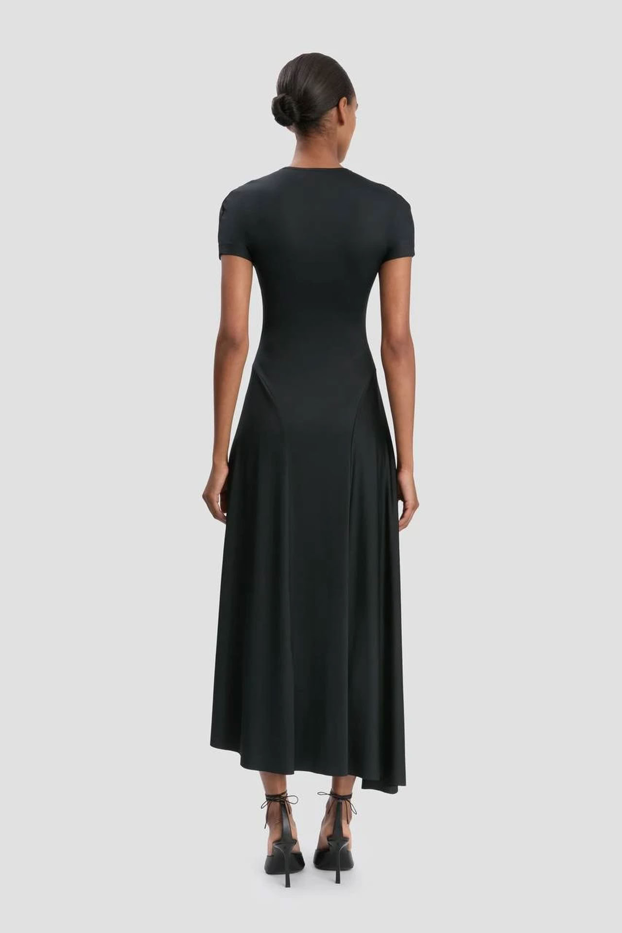 ZIPPED FRONT MIDI DRESS IN BLACK