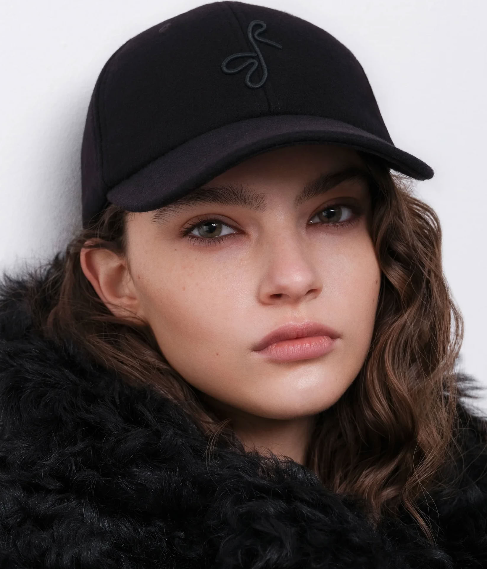 BASEBALL CAP IN BLACK