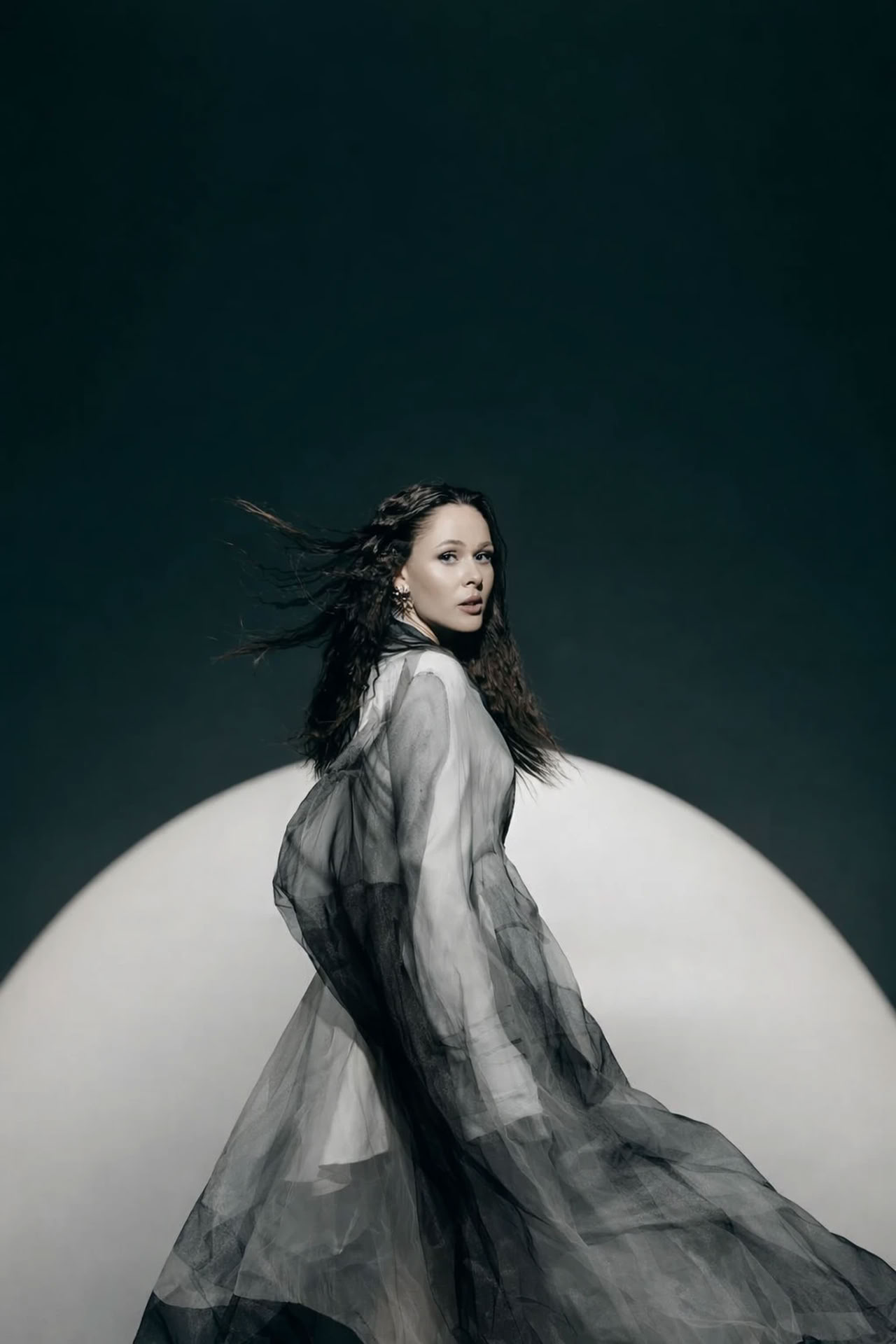 DRESS #6 IN BLACK/WHITE