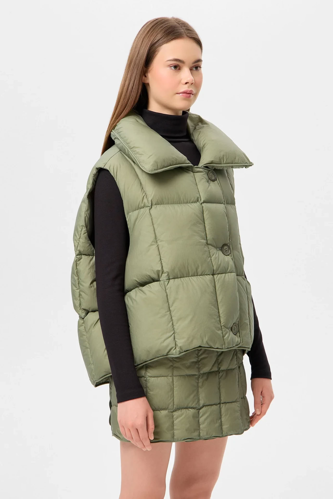 COZY CLOUD VEST OLIVE GREEN