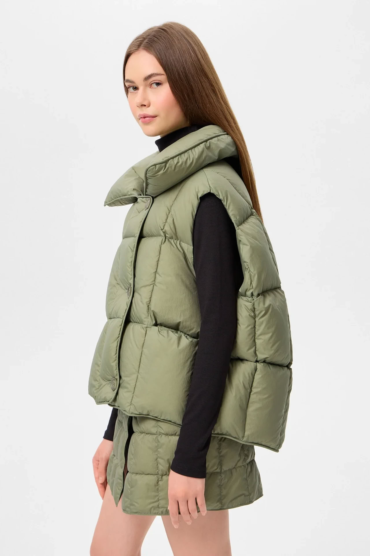 COZY CLOUD VEST OLIVE GREEN