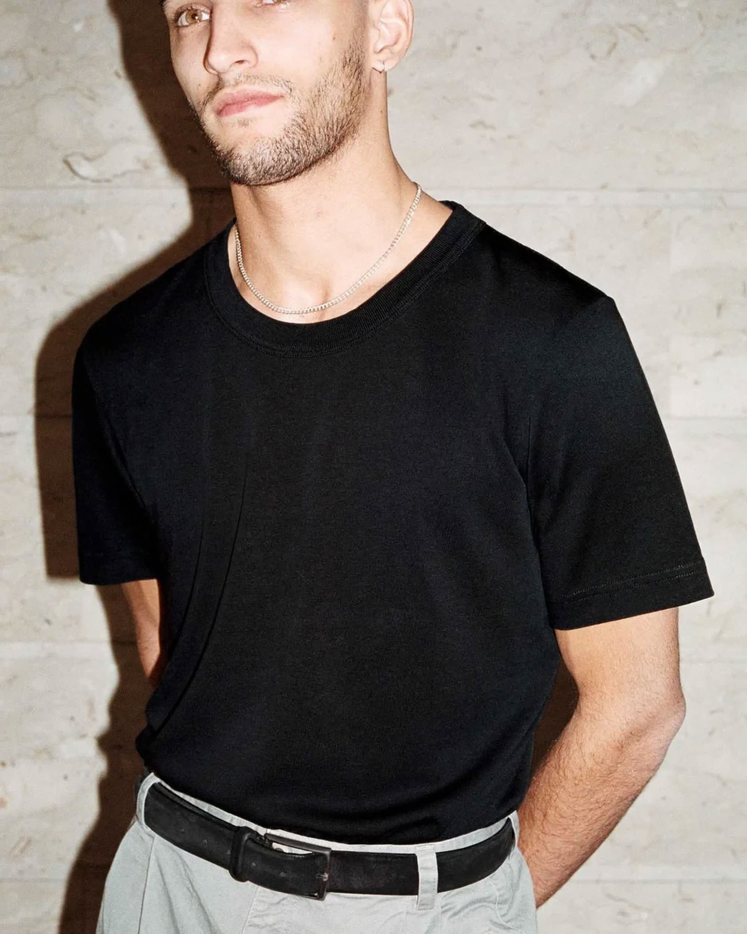 HEAVYWEIGHT T-SHIRT BLACK