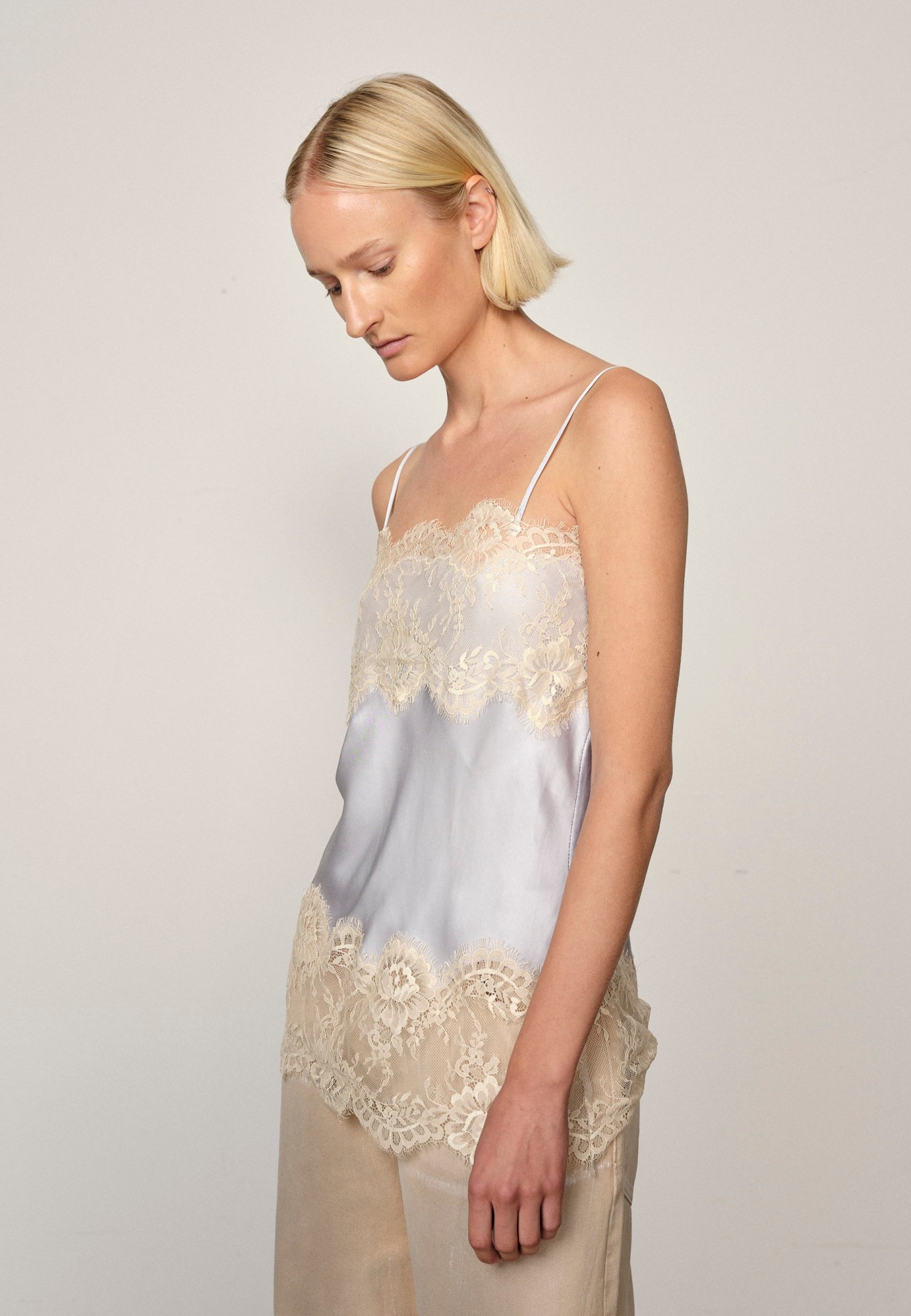 LINNEA TOP IN LIGHT BLUE