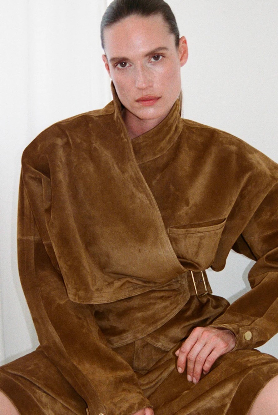 CINDY - SUEDE CONTOUR JACKET IN GOLDEN BROWN