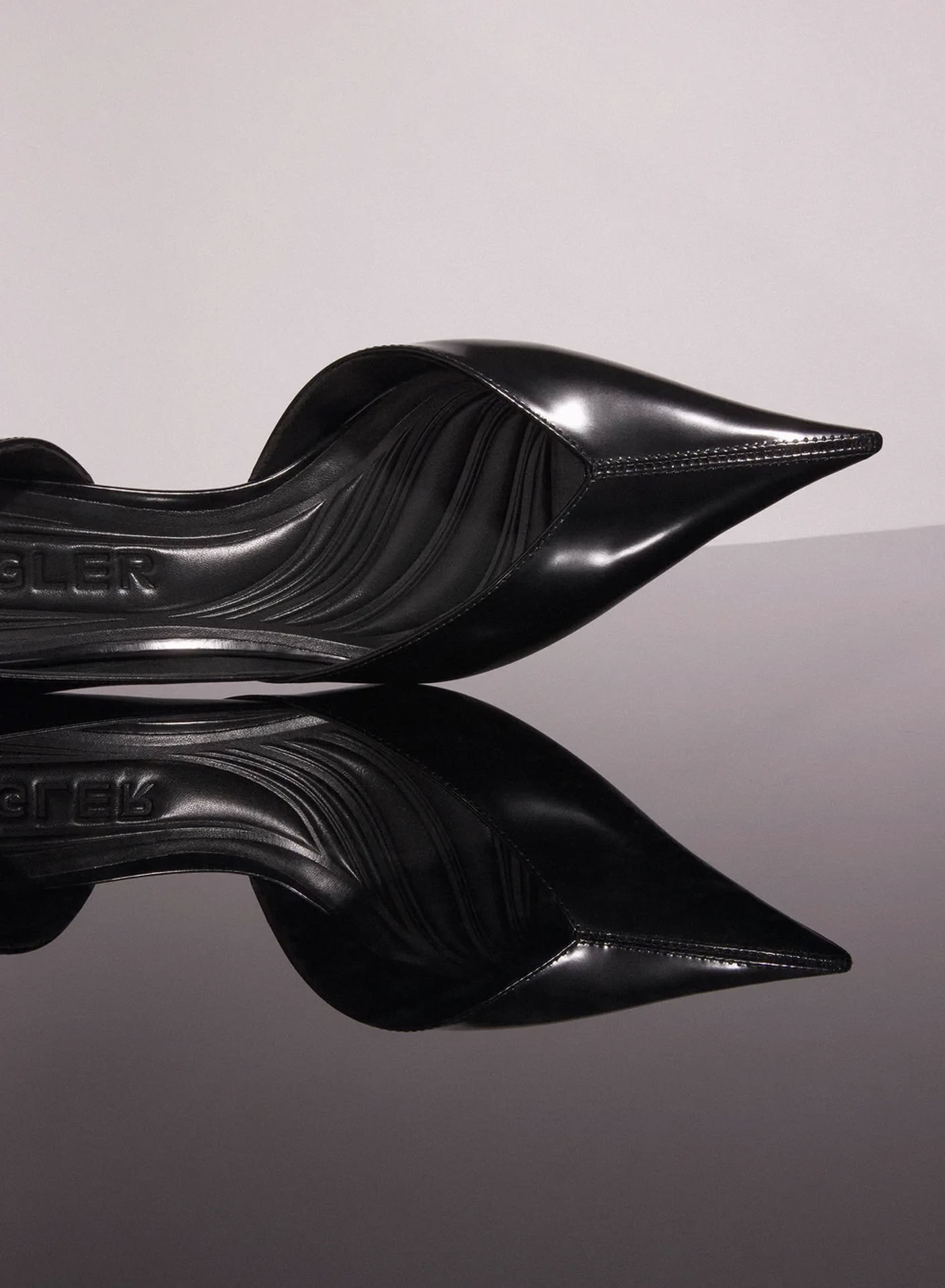 BLACK LEATHER FANG 55 PUMP 