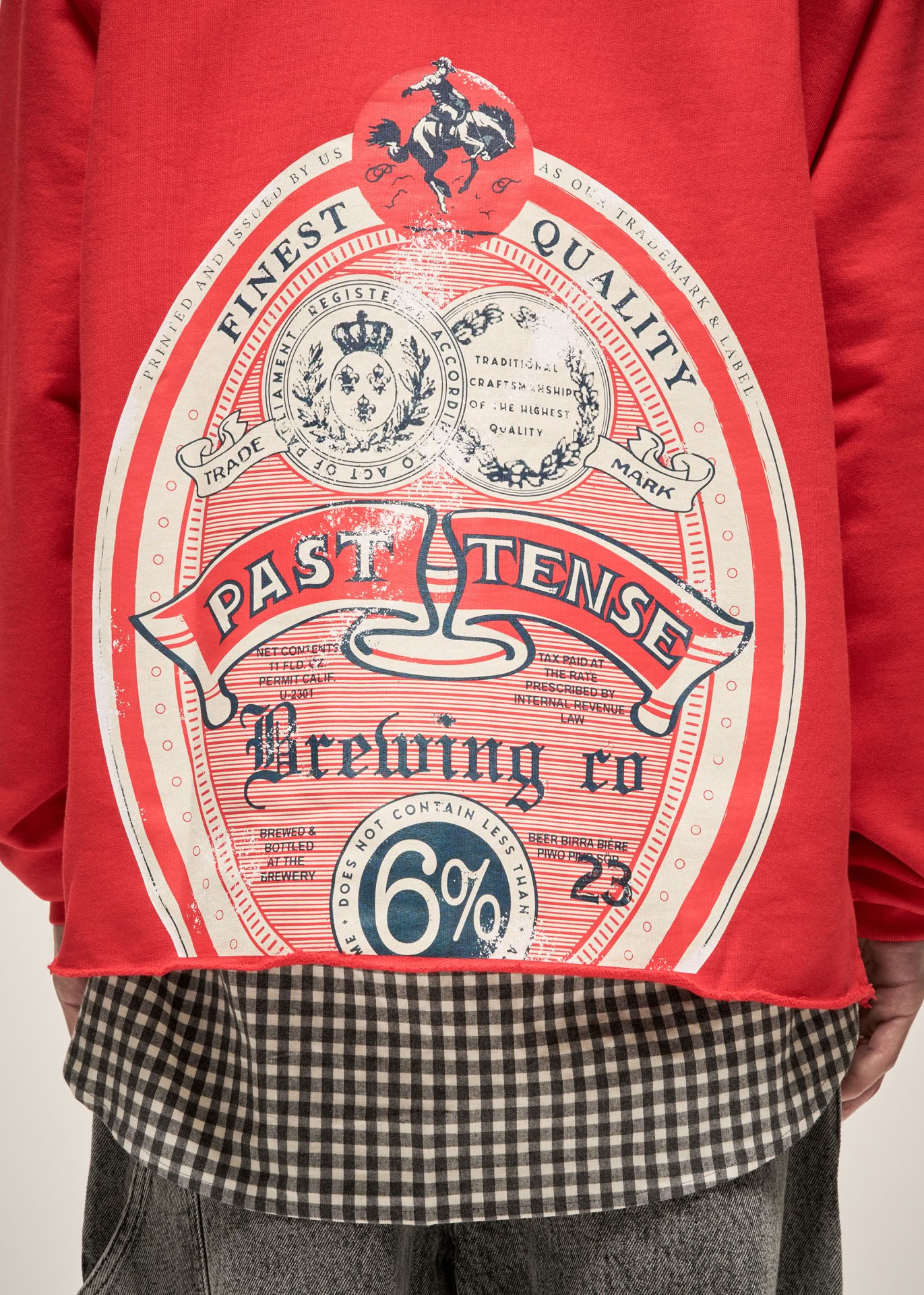 BREWING HOODIE IN RED