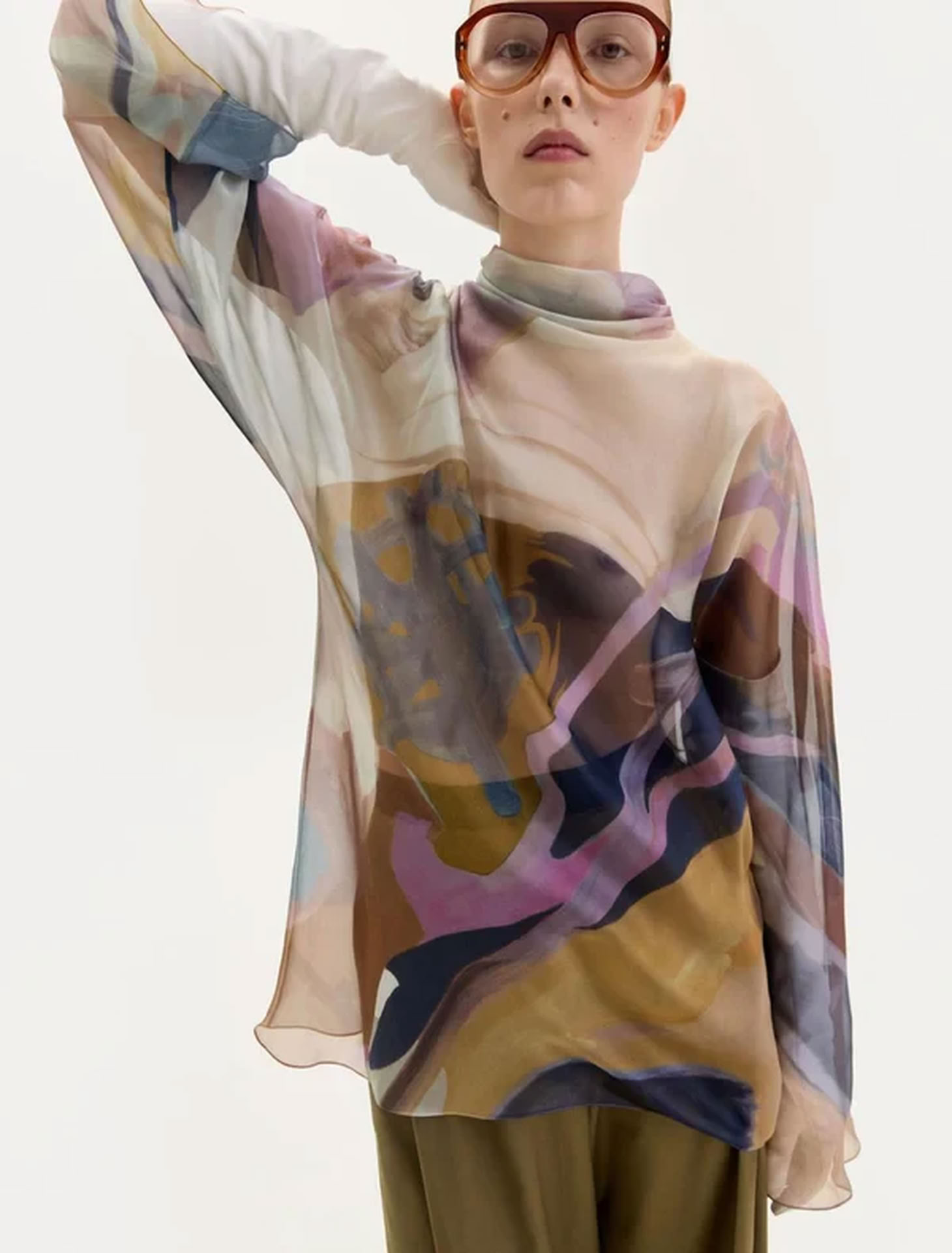 CHIFFON BLOUSE IN ABSTRACT PRINT