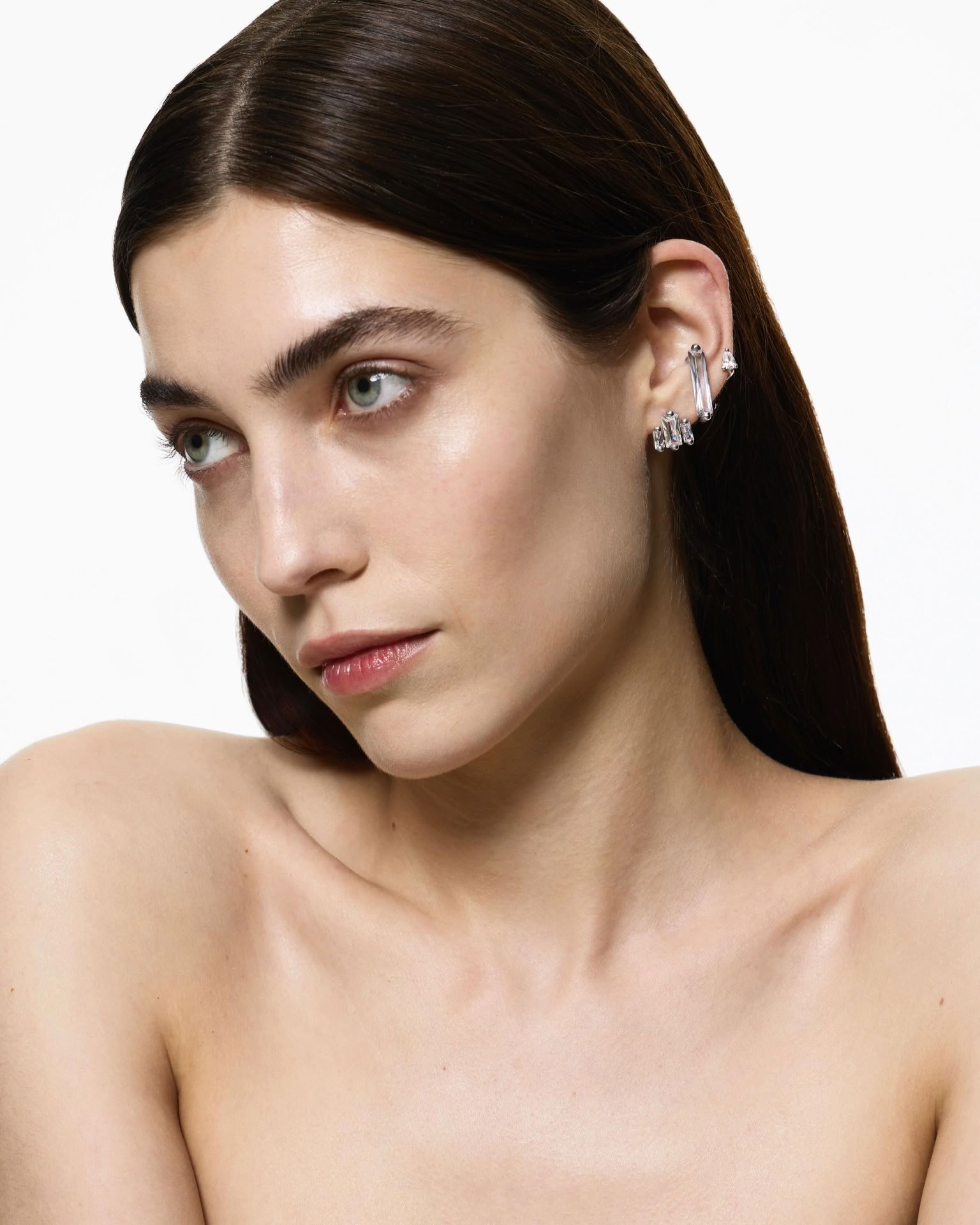 CLEAR FANTASY CRYSTALLISED EAR SET IN SILVER