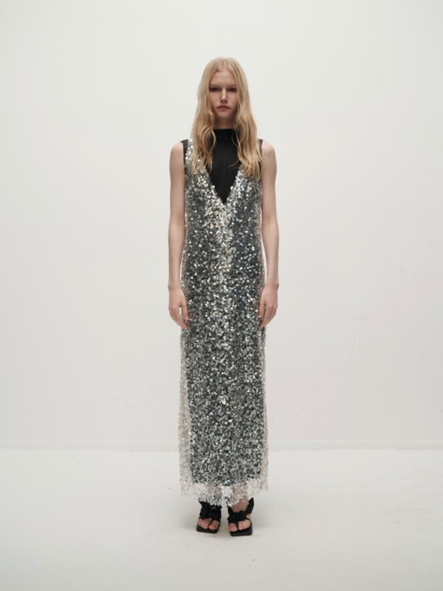COSMO SEQUIN GOWN IN SILVER