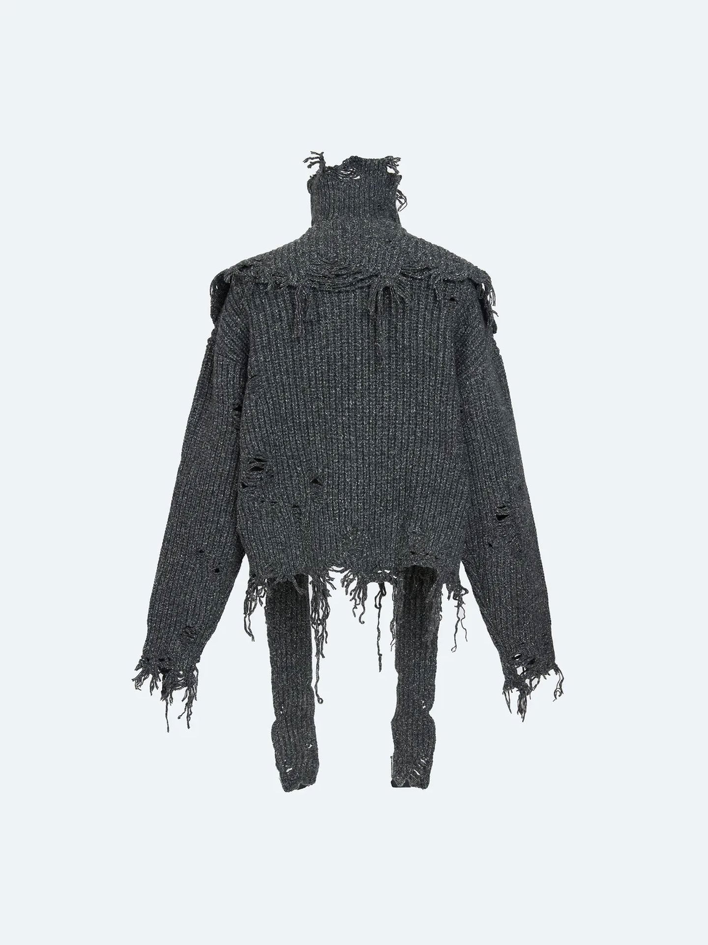 DISTRESSED SWEATER IN BLACK 