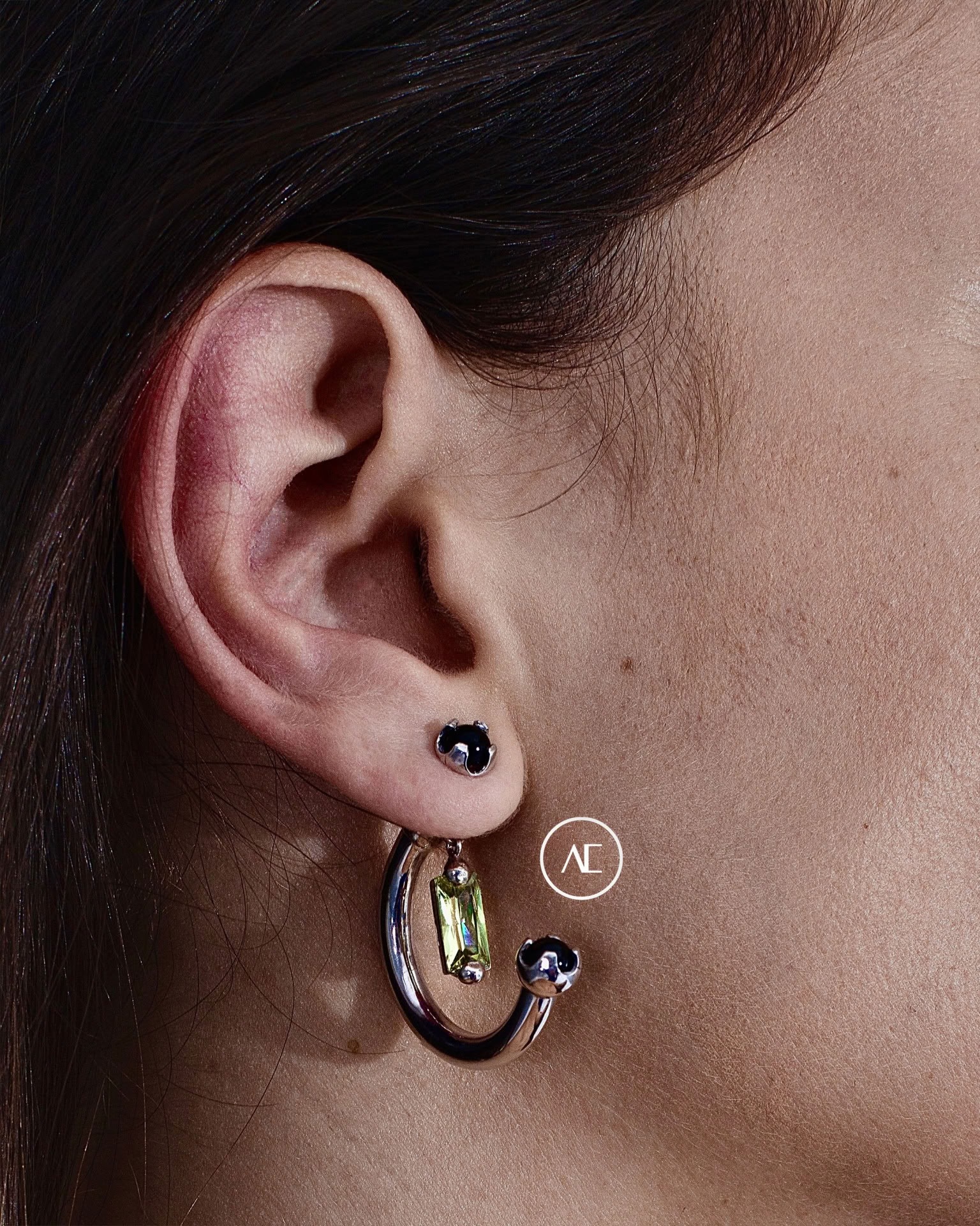 FANTASY GREEN CHARM EARRING SINGLE IN SILVER