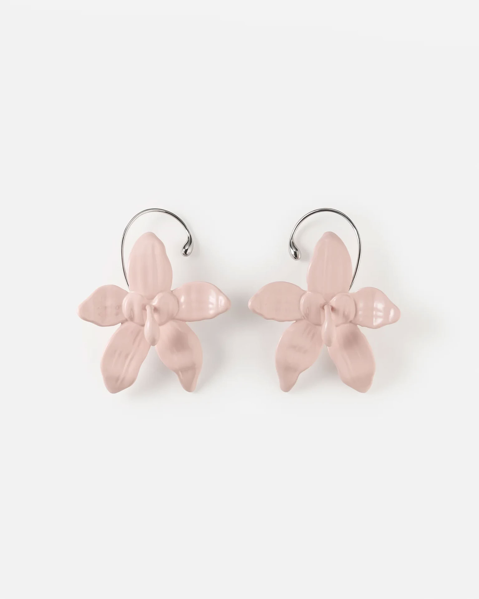 FLOWER EAR CUFFS NUDE 01