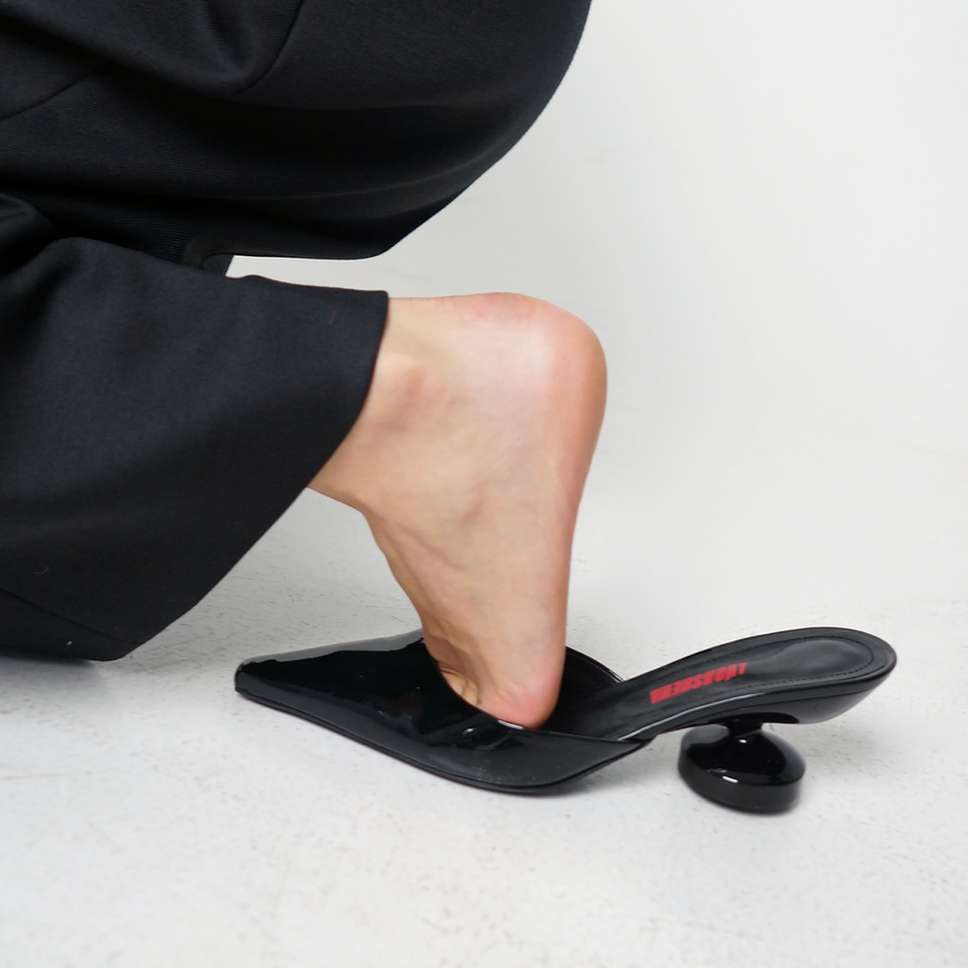 GEORGIA BLACK LEATHER MULES 