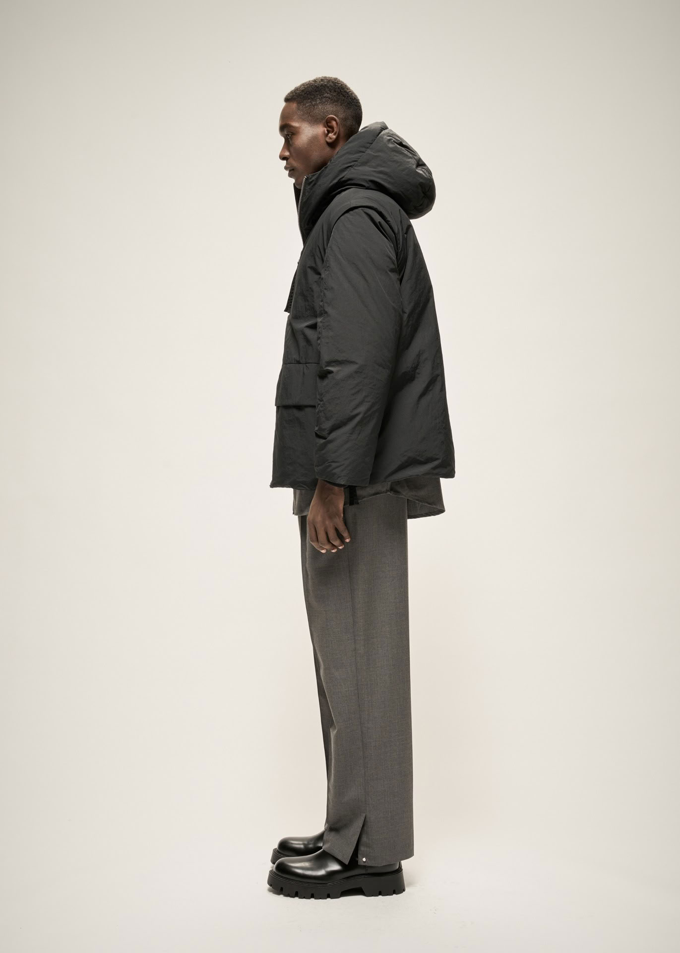 HYBRID PUFFER JACKET IN BLACK