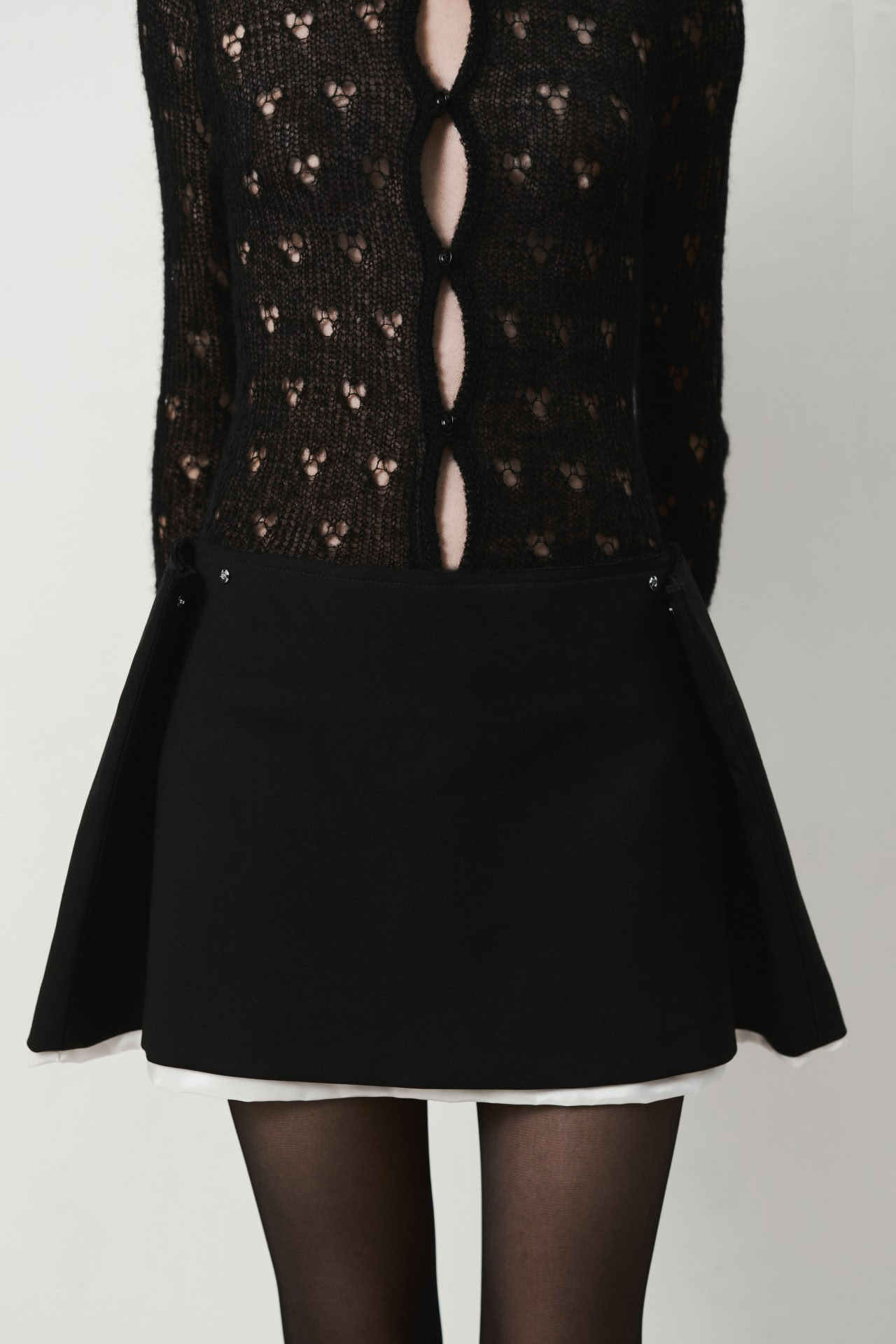 'INGLE" SKIRT IN BLACK