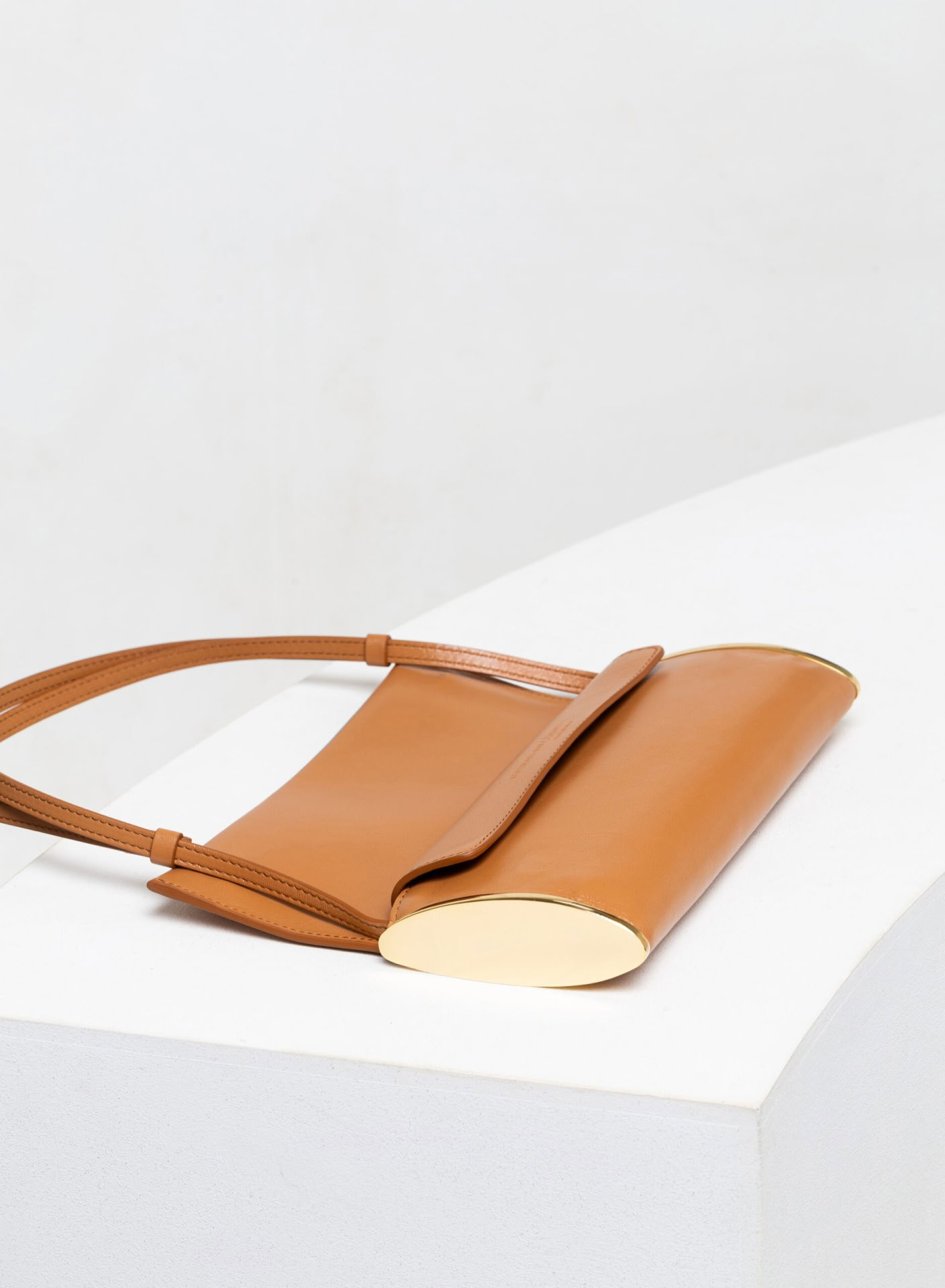 KATE LEATHER CARAMEL