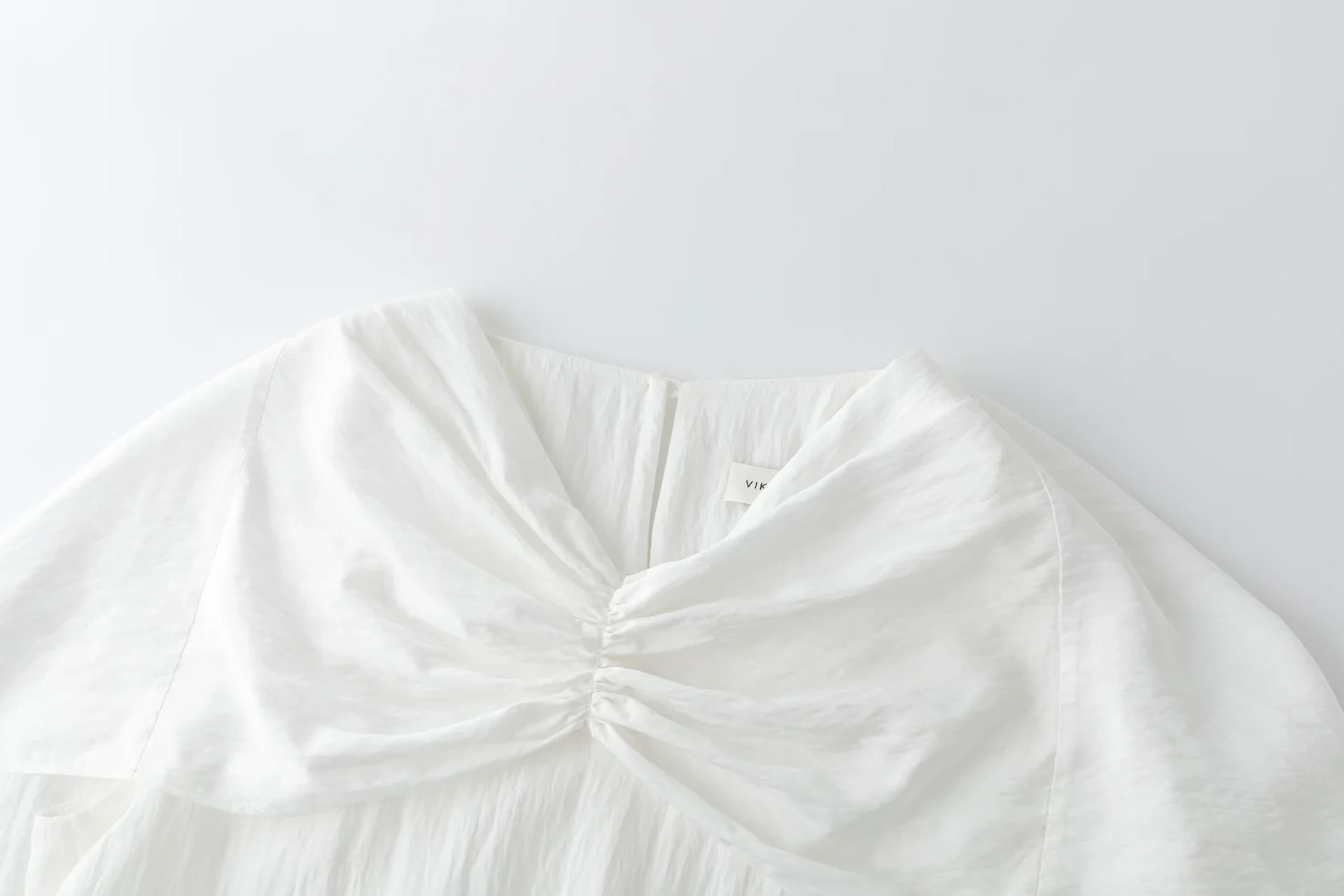 LIBERTY CAPE TOP WHITE