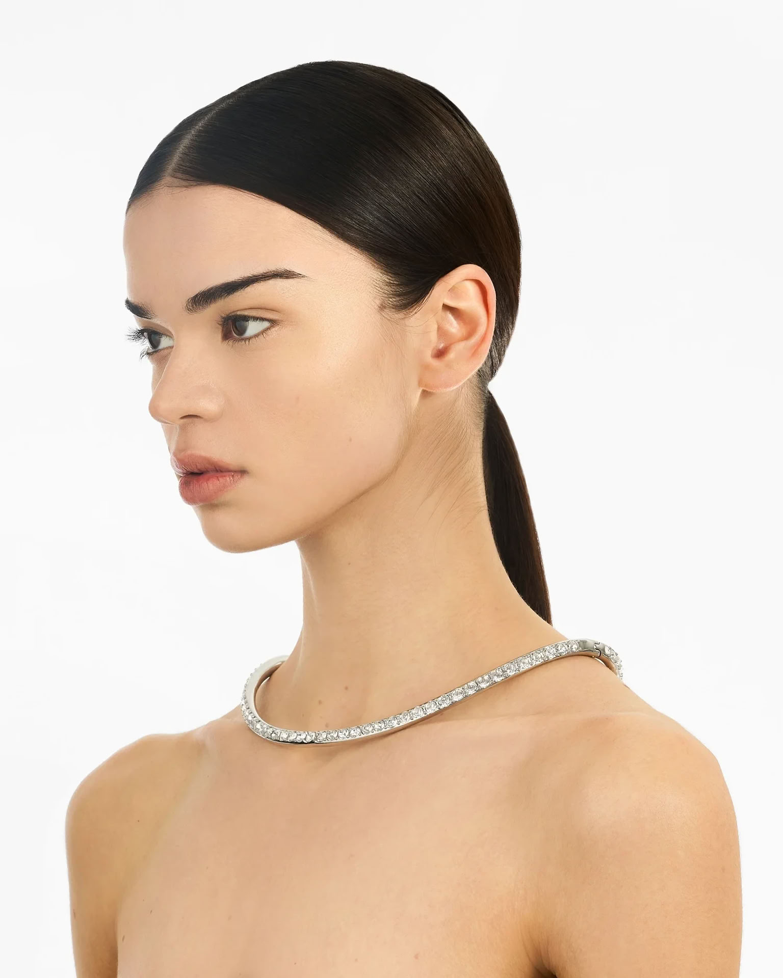 LINE NECKLACE IN SILVER 