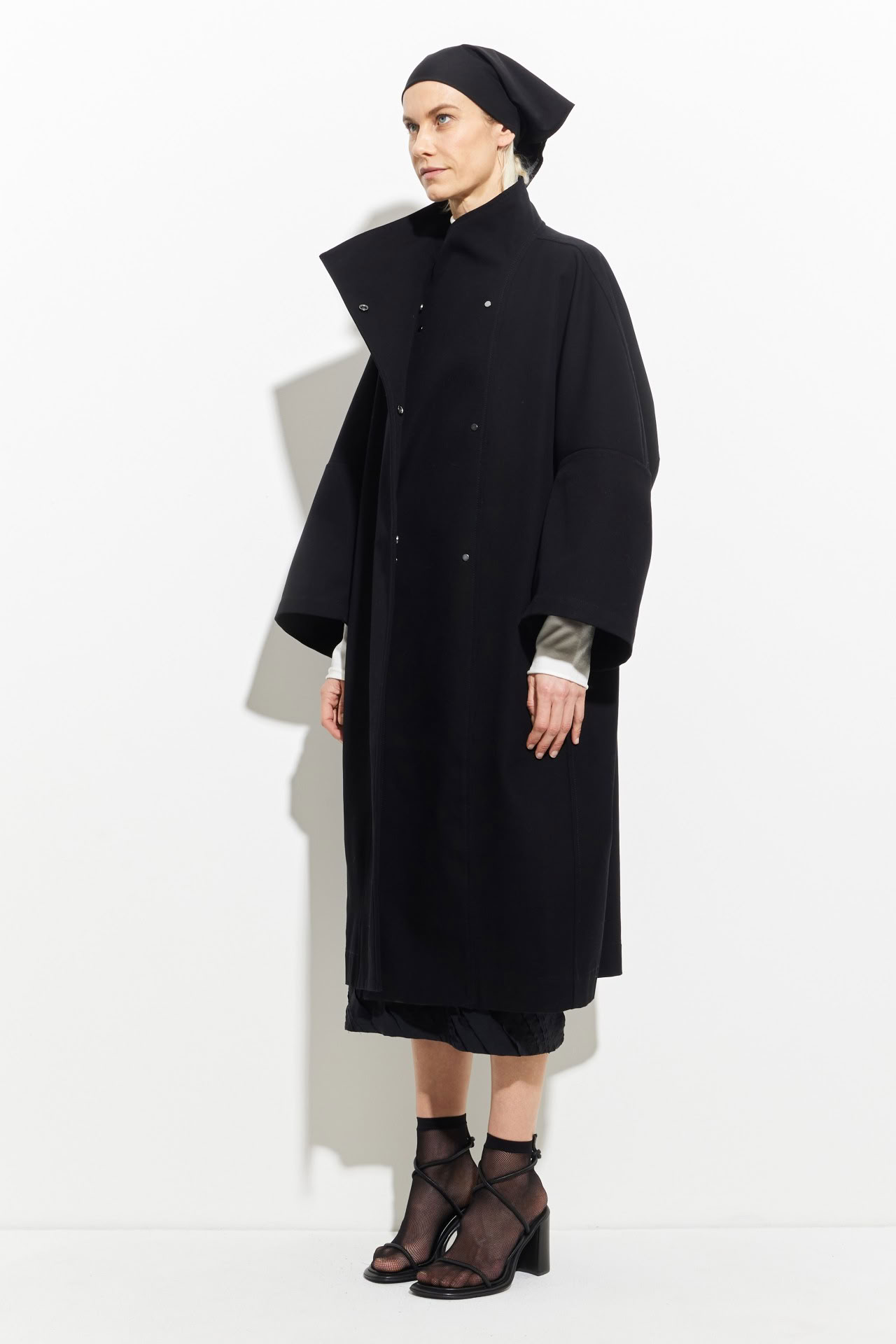 COAT WITH SPECIAL SLEEVE CONSTRUCTION BLACK CANVAS