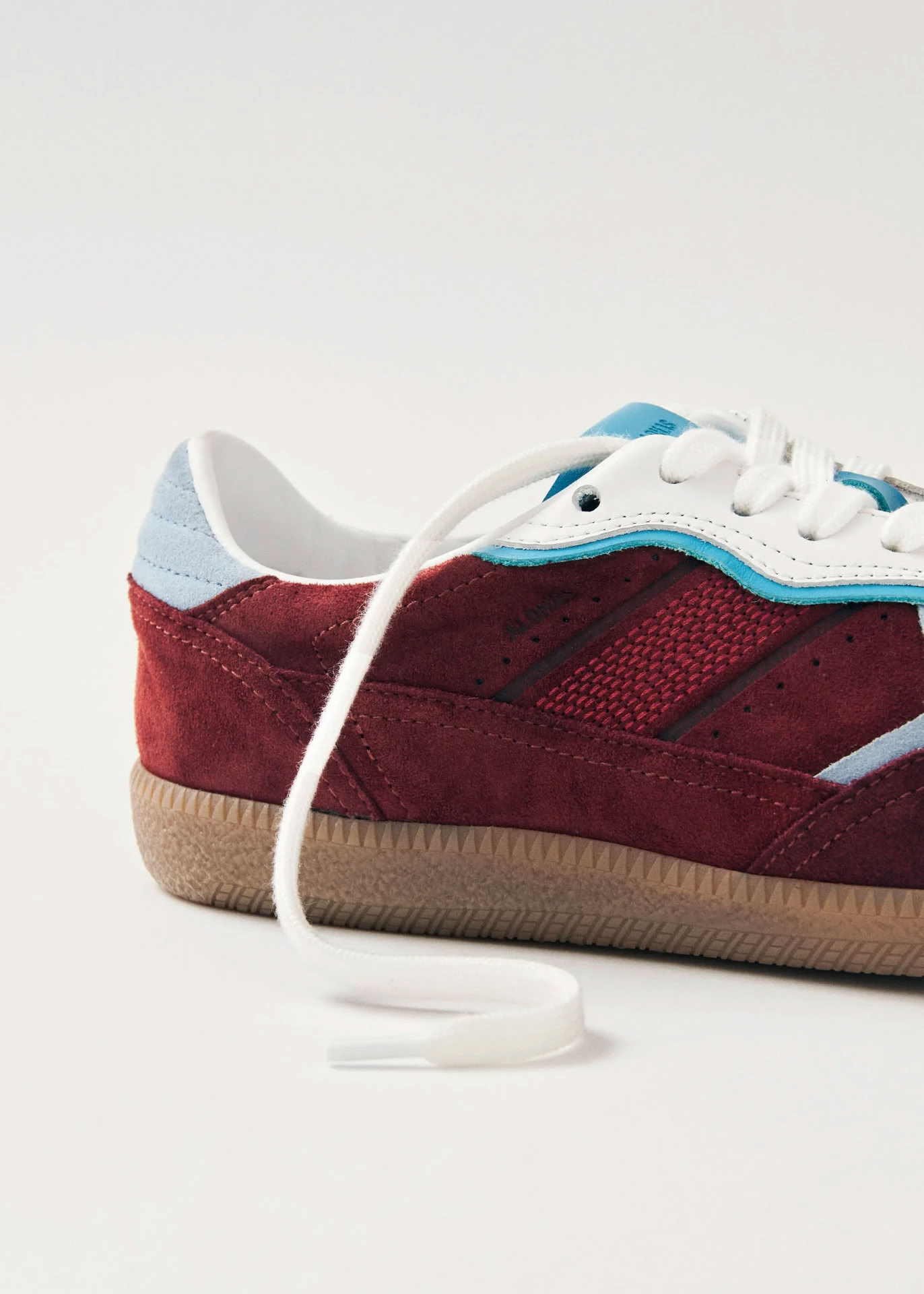 RIFE LEATHER SNEAKERS IN BURGUNDY