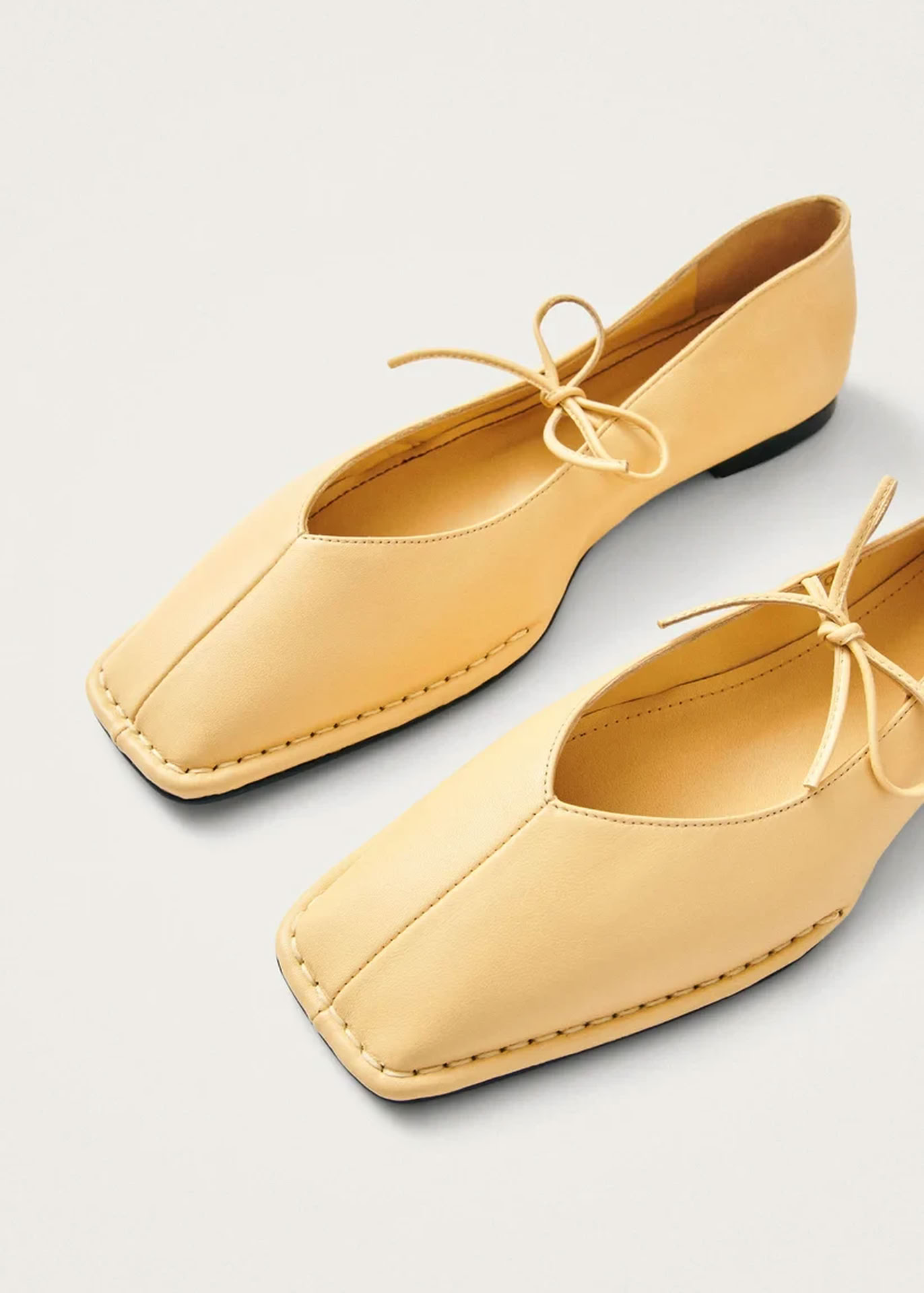 SWAY LEATHER BALLET FLATS IN VANILLA