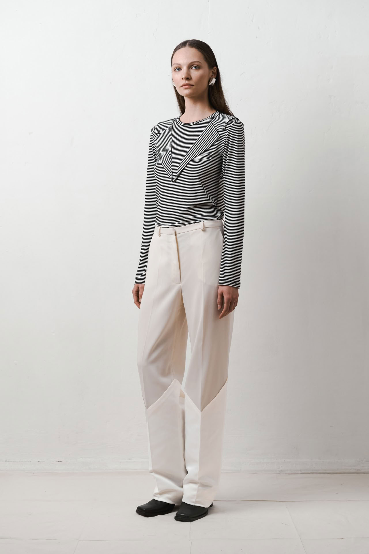 TROUSERS IN IVORY