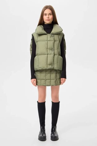 COZY CLOUD VEST OLIVE GREEN