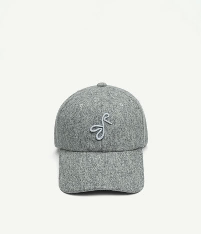 BASEBALL CAP IN GREY