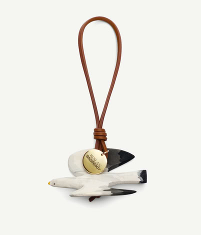 BAG CHARM: FLYING SEABIRD IN WHITE/GREY/BROWN