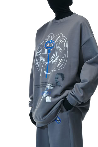 SWEATSHIRT “HEARTBREAKER” IN GREY